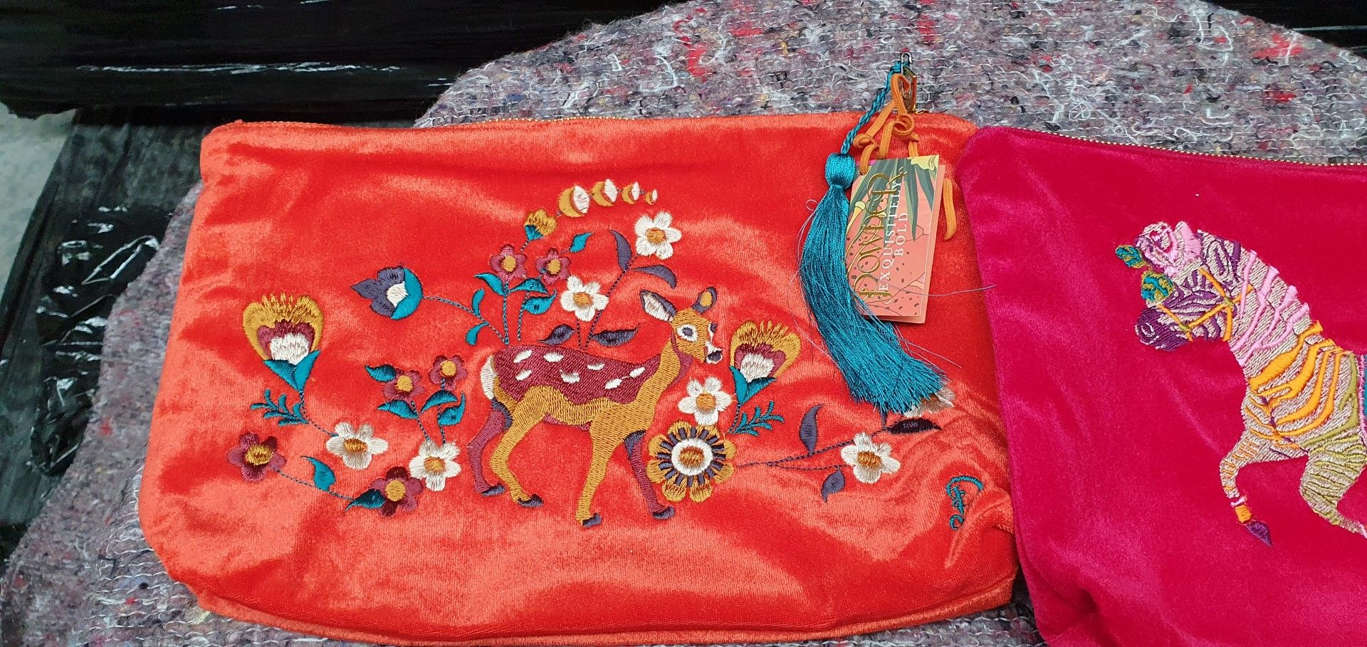 4 x Toiletries Bags By Powder Featuring a Velvet Material and Animal / Floral Stitched Designs - New - Image 5 of 5