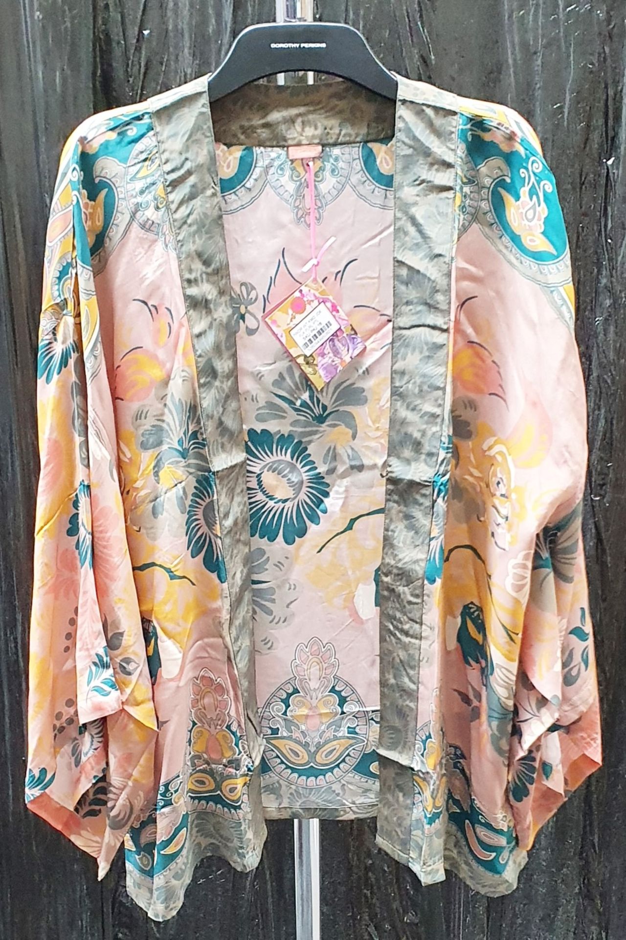 4 x Powder Kimono Jackets - Folk Art Petal Finish 100% Viscose Fabric - Adult One Size - New Stock - - Image 3 of 13