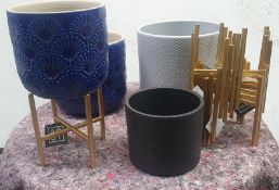 4 x Assorted Ceramic Flower Pots and 8 x Golden Flower Pot Stands - New Stock - Ref: TCH194 -