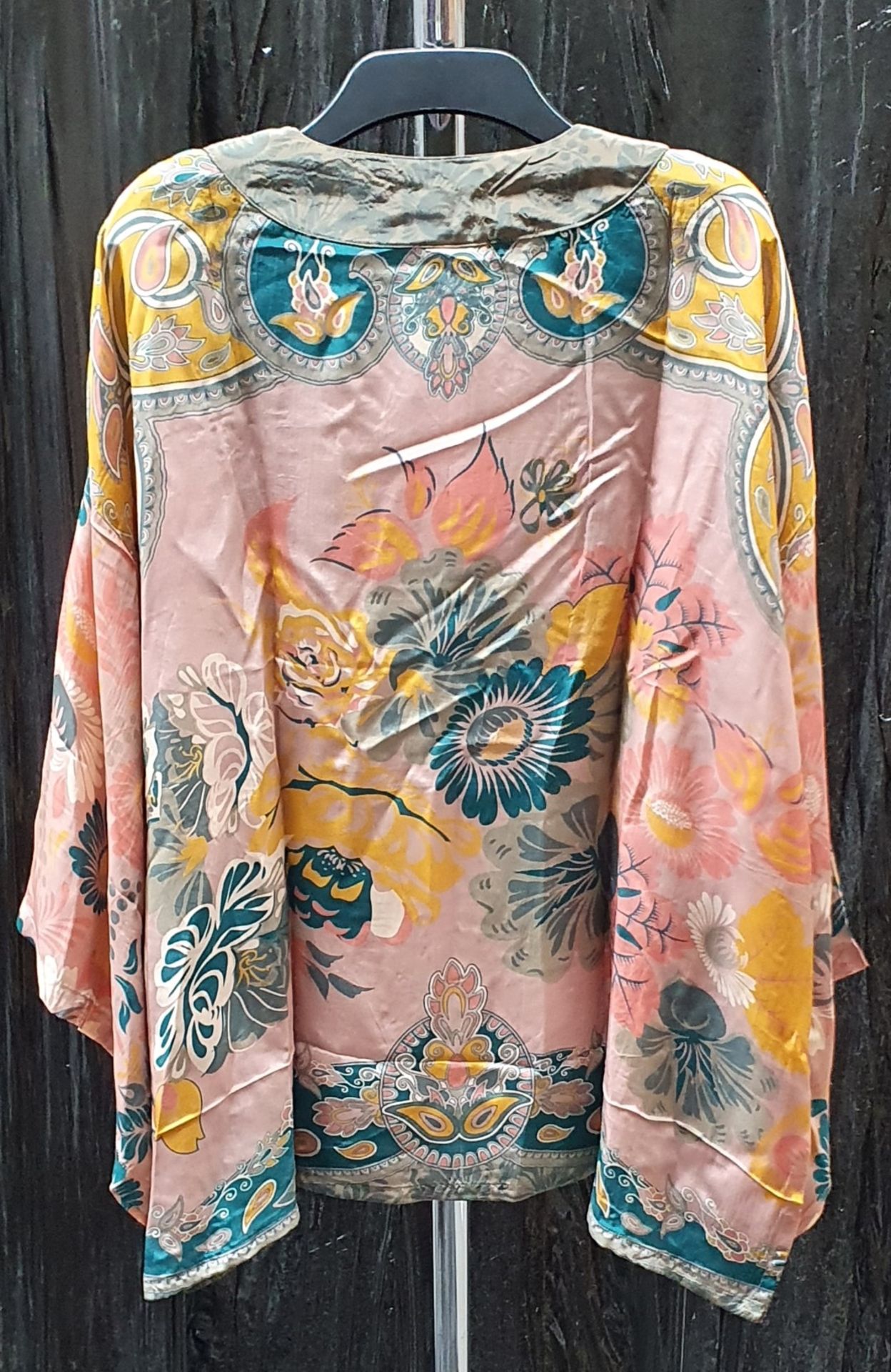 4 x Powder Kimono Jackets - Folk Art Petal Finish 100% Viscose Fabric - Adult One Size - New Stock - - Image 13 of 13