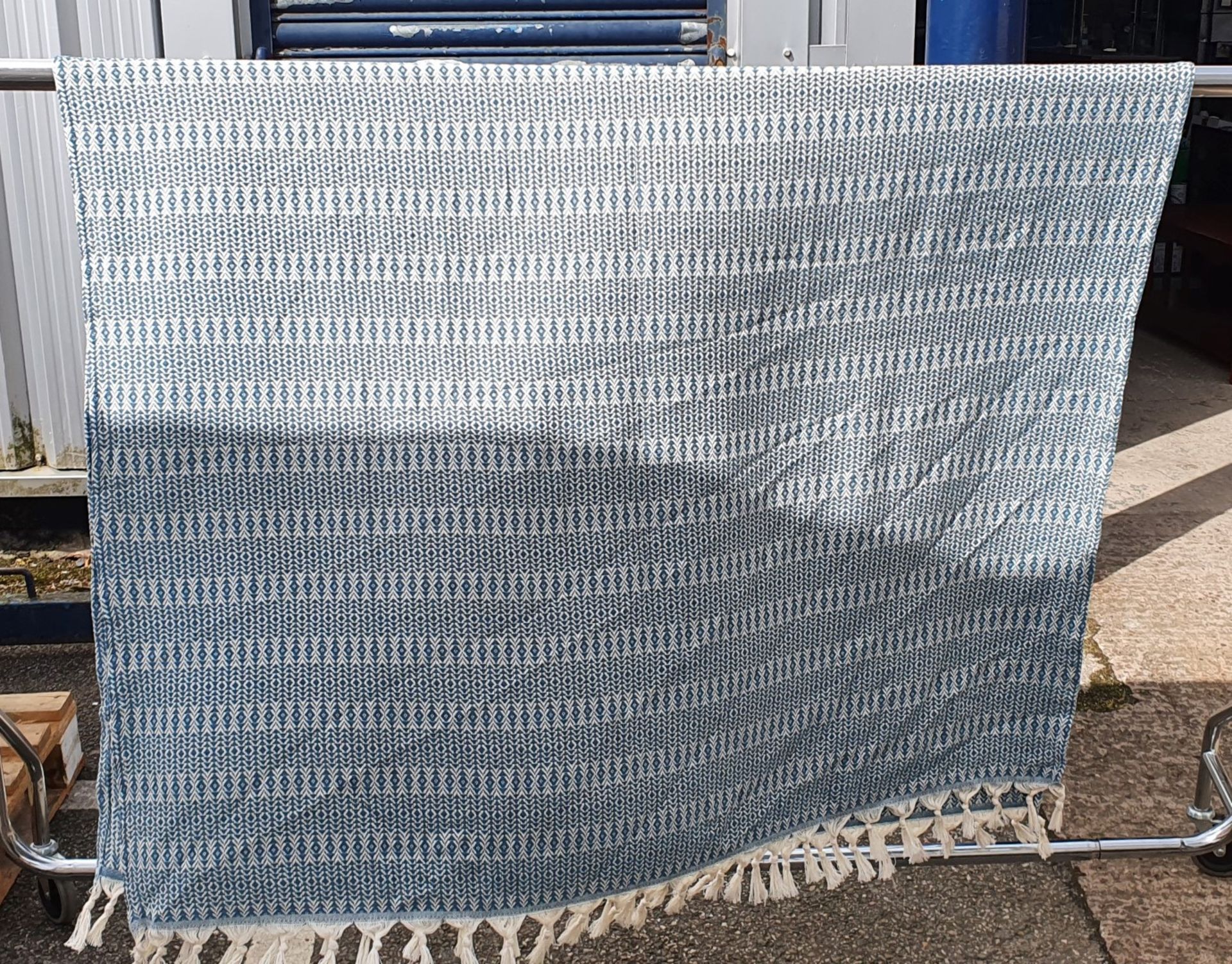 1 x Cotton & Olive Bedspread / Throw - Approx 2m in Length - New Unused Stock - Ref: TCH269A - CL840