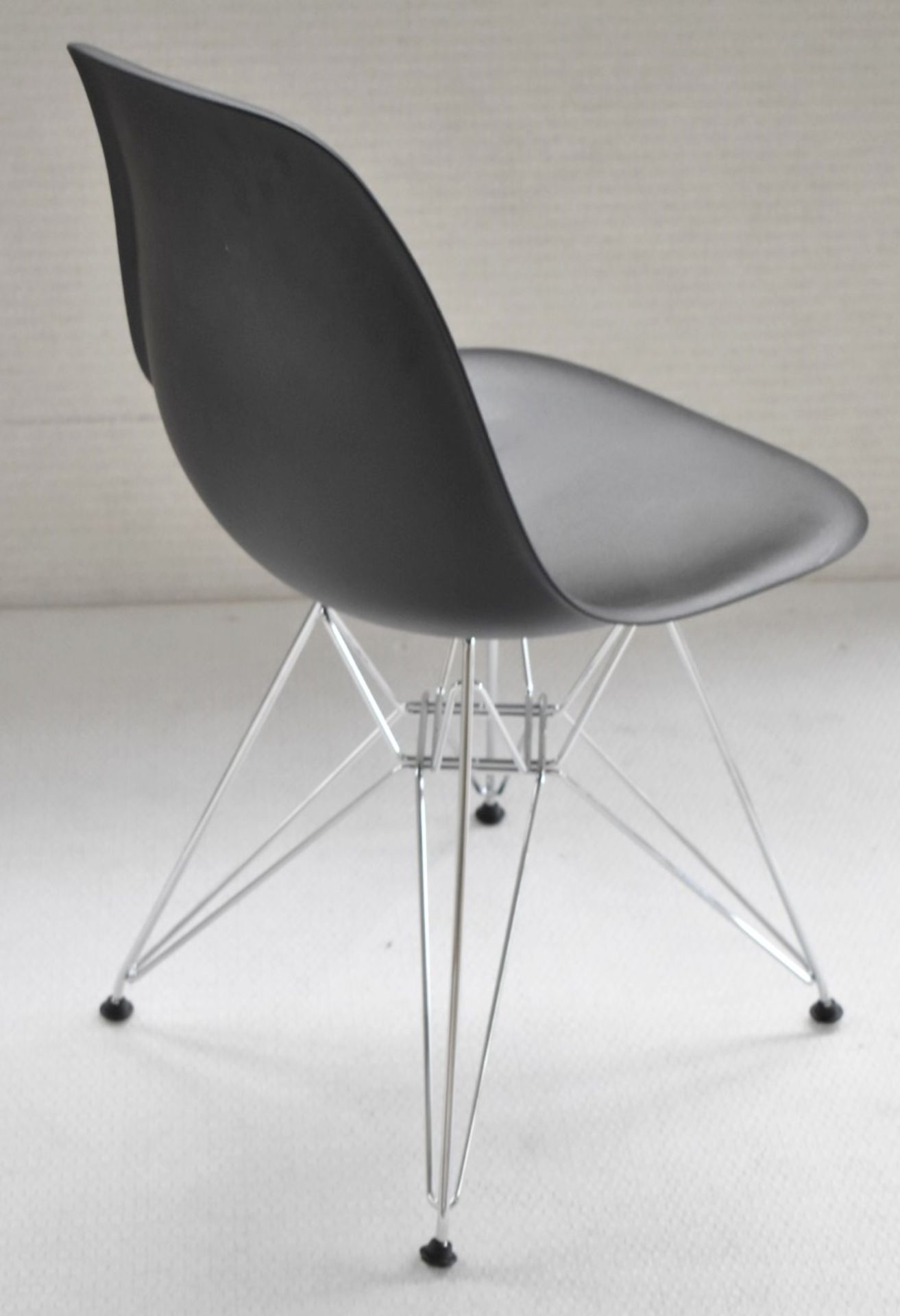 1 x VITRA Eames DSR Designer Plastic Chair In Black & Chrome - Original RRP £290.00 - Image 5 of 7