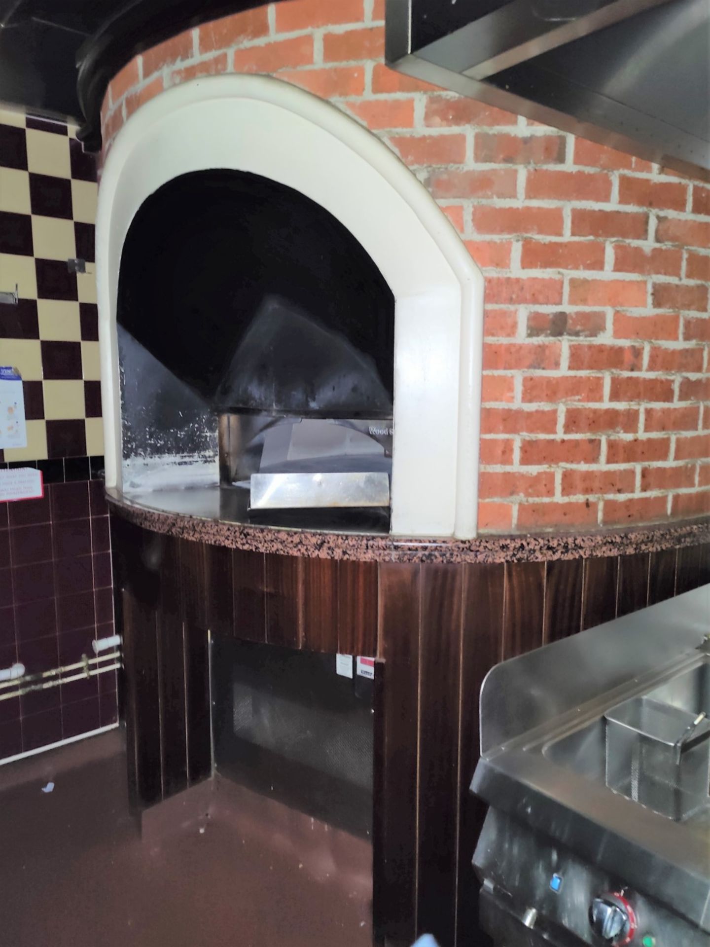 1 x Woodstone Mountain Series Commercial Gas Fired Pizza Oven - Approx RRP £25,000 - Image 3 of 9