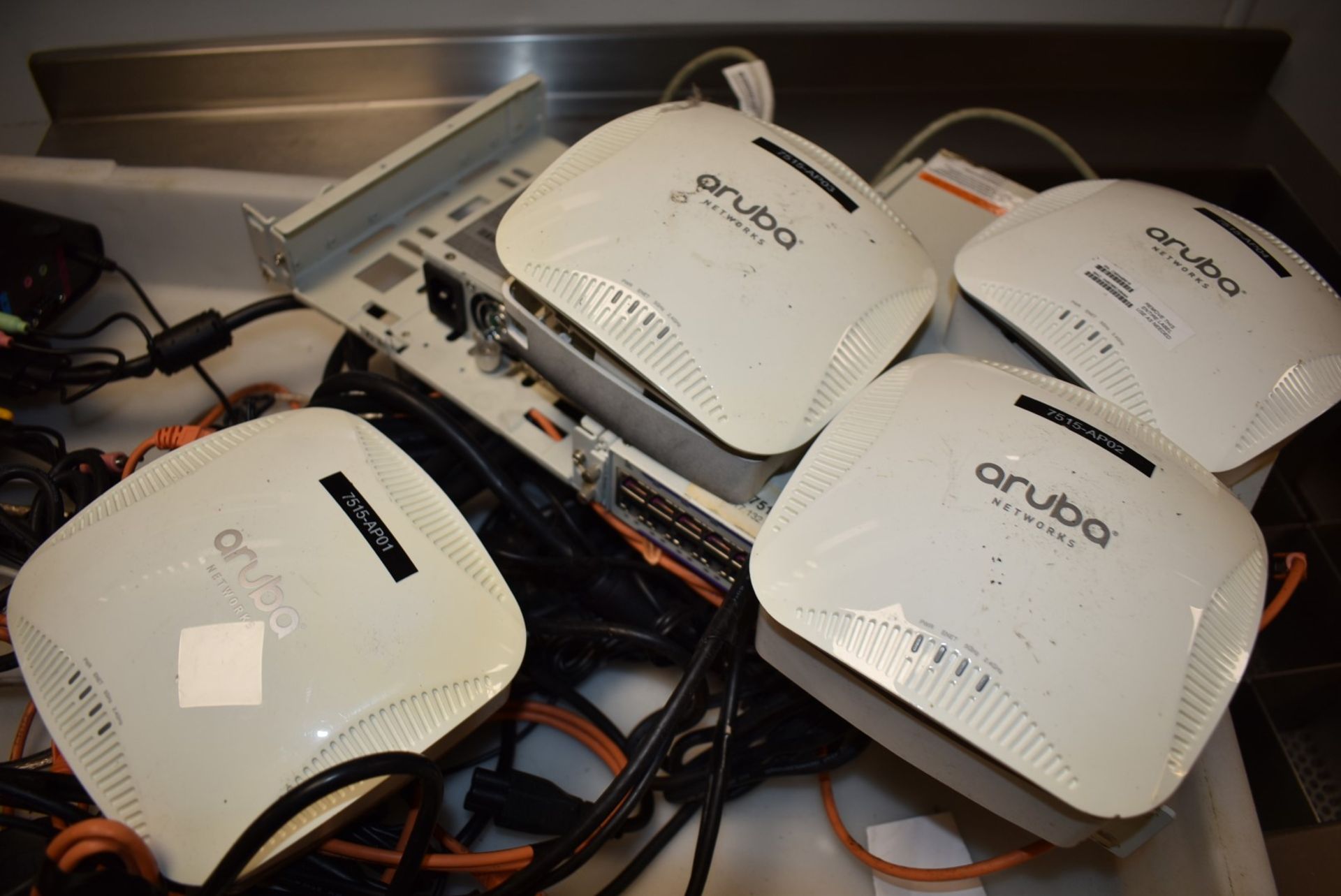 1 x Collection of IT Equipment - Aruba 205 Wireless Access Points, Belkin KVM, Network Switch & More - Image 6 of 10