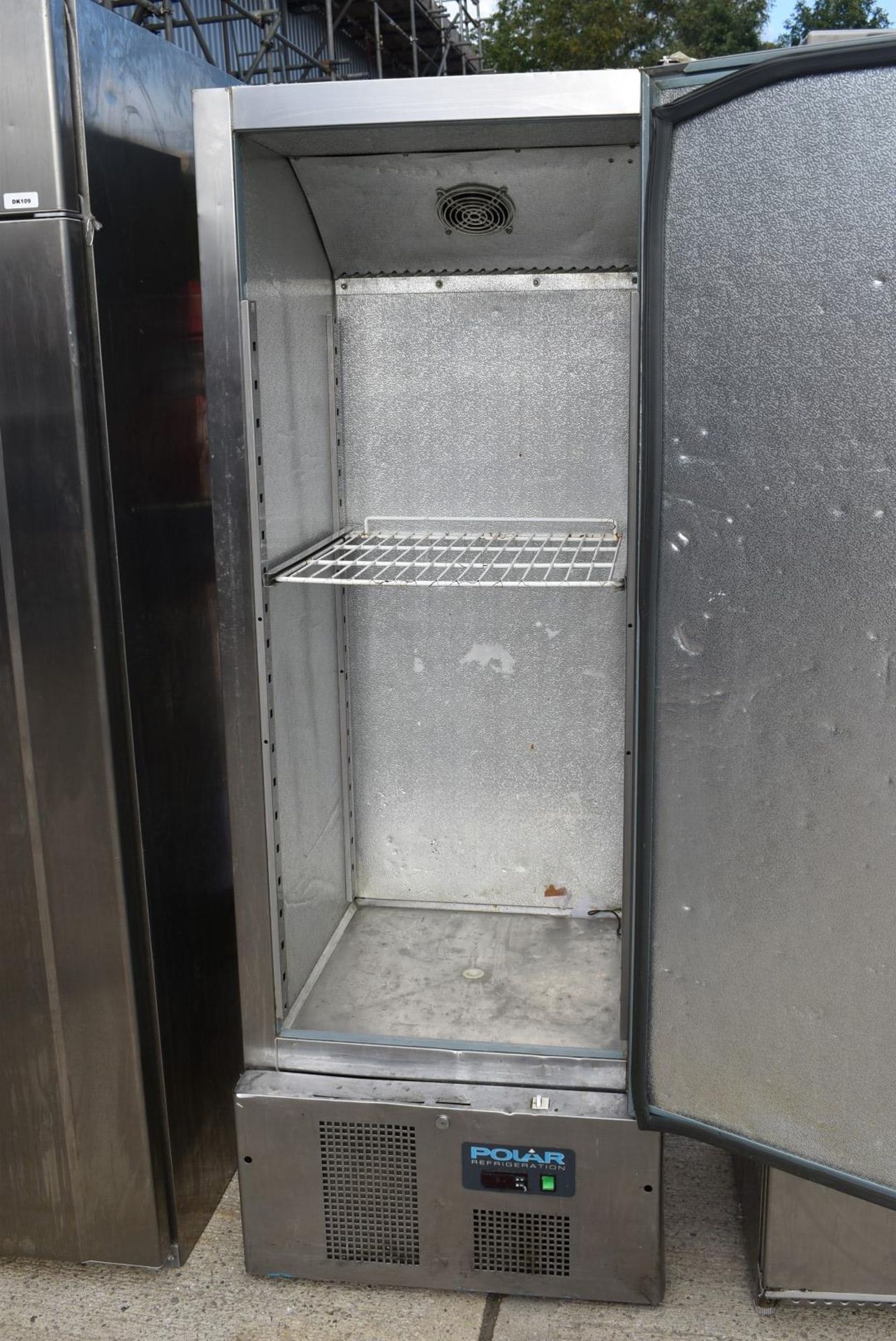1 x Polar G590 Upright Commercial Fridge - Size: H188 x W65 x D70 cms - Recently Removed From a Dark - Image 5 of 6