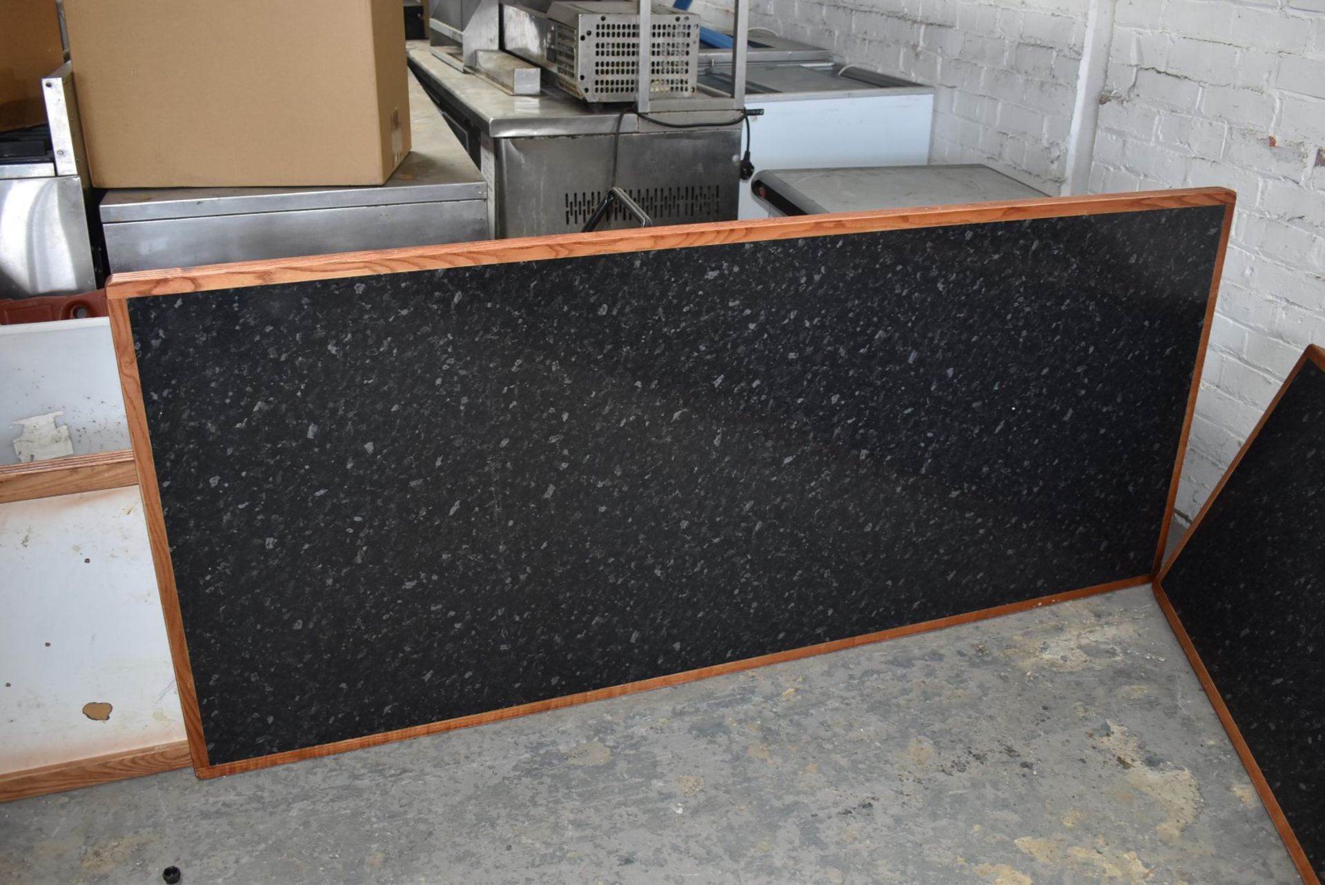6 x Large Restaurant Table Tops With Galaxy Granite Effect Tops With Ribbed Wooden Edges - - Image 6 of 6