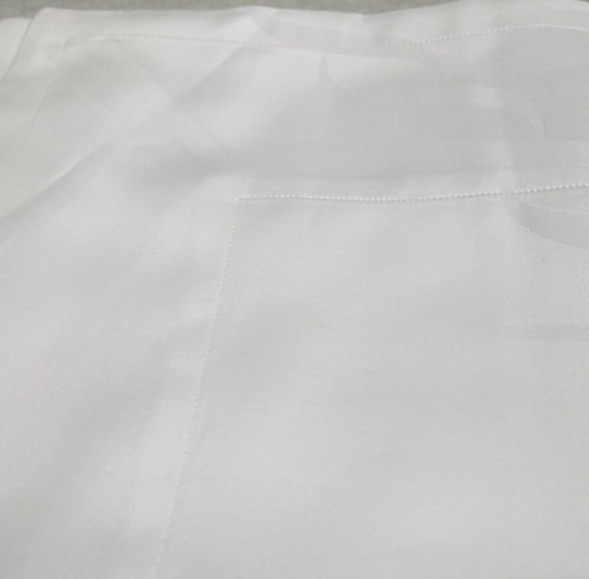 1 x PRATESI Treccia Italian Pillow Shams Made With Egyptian Cotton 65x65cm - Image 3 of 5
