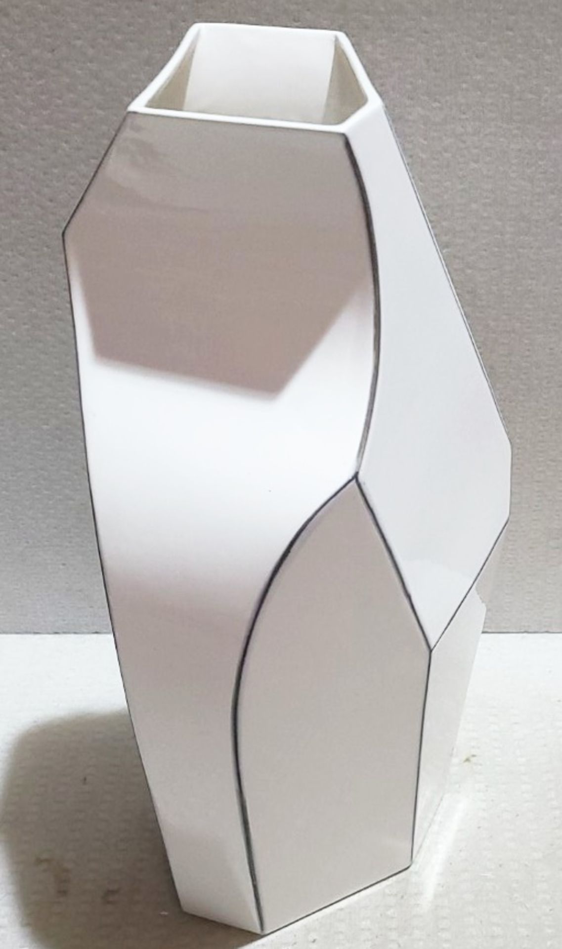 1 x LIGNE ROSET 'Polygon' Designer 50cm Enamelled & Moulded Earthenware Vase - RRP £137.00 - Image 3 of 7