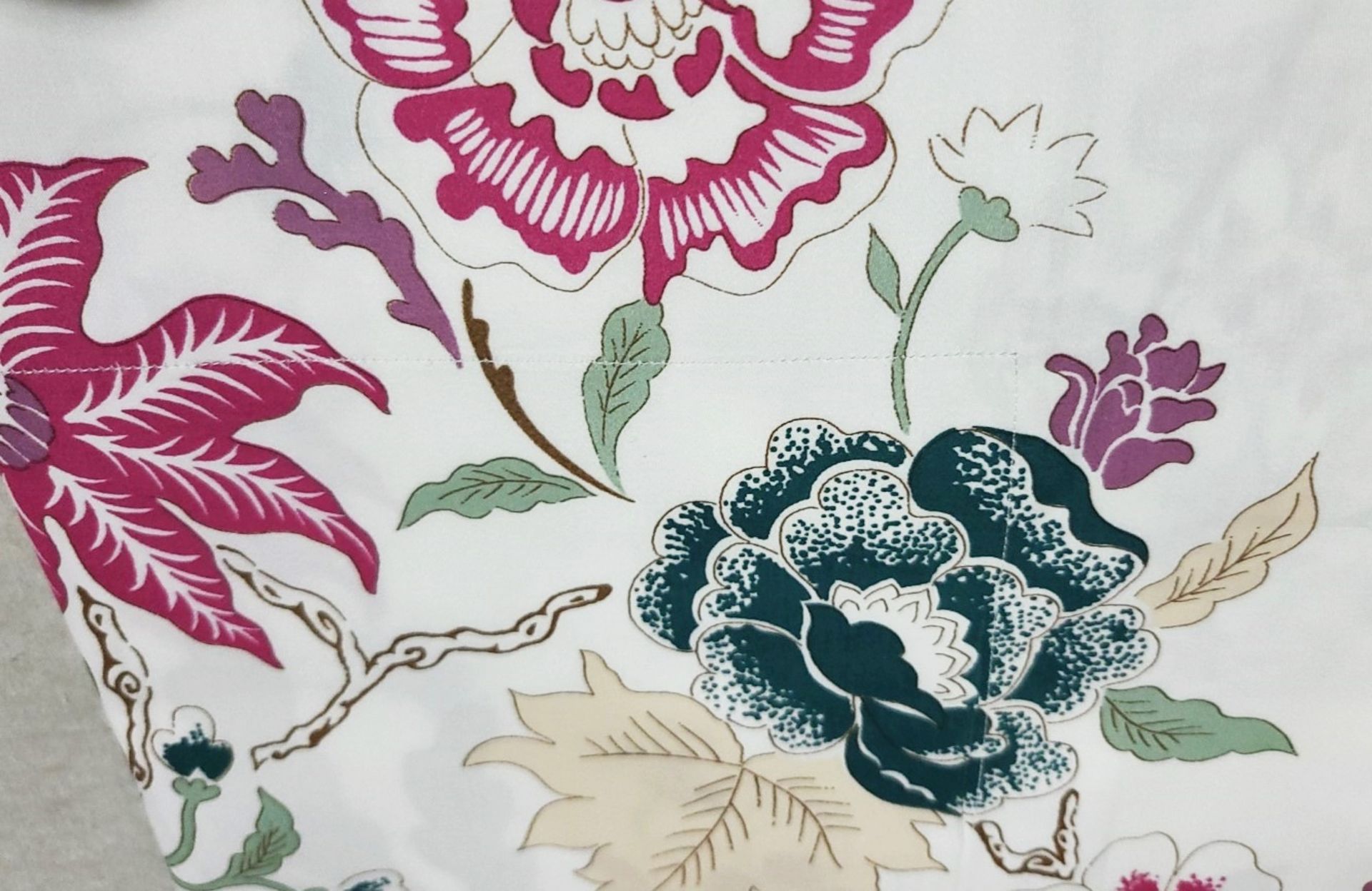 Set Of 2 x PRATESI Magenta & Green Cina Floral Print Shams (50x75cm) - Image 4 of 5