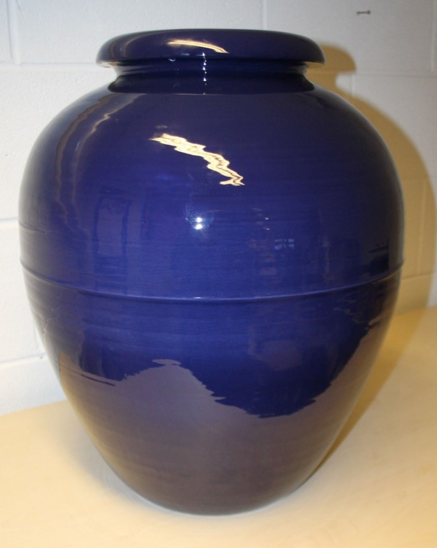 1 x BAUER POTTERY LOS ANGELES Large 22 Inch Oil Jar In Blue (Circa 2000) - Original Price £700.00 - Image 2 of 4