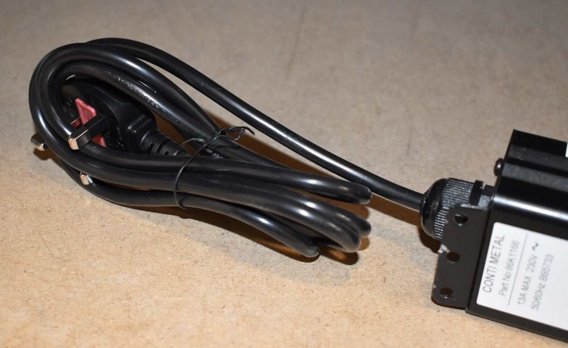 8 x CMD Four Socket 240v Extension Cables For Under Floor or General Use - Image 5 of 7