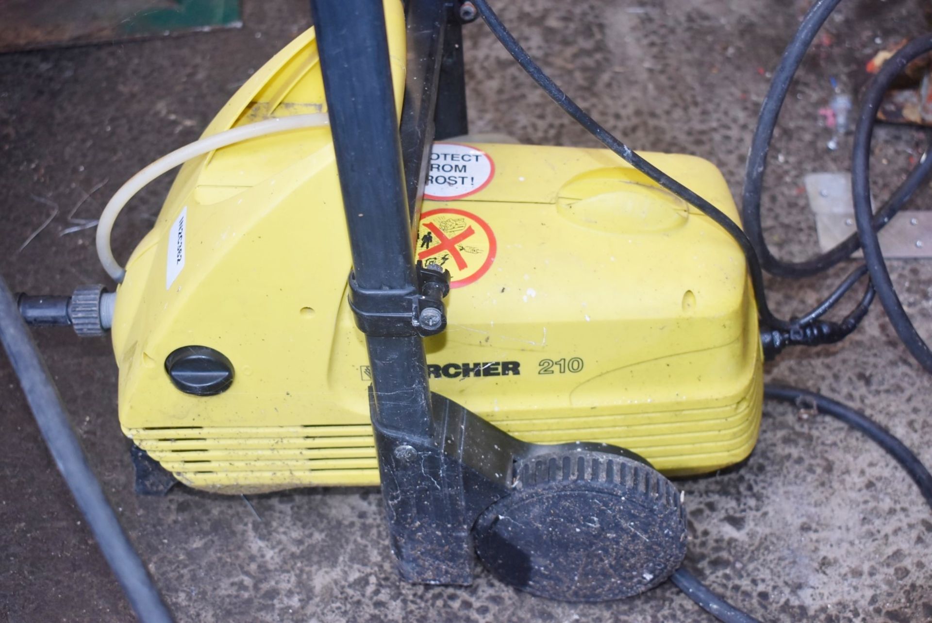 1 x Karcher 210 Pressure Washer