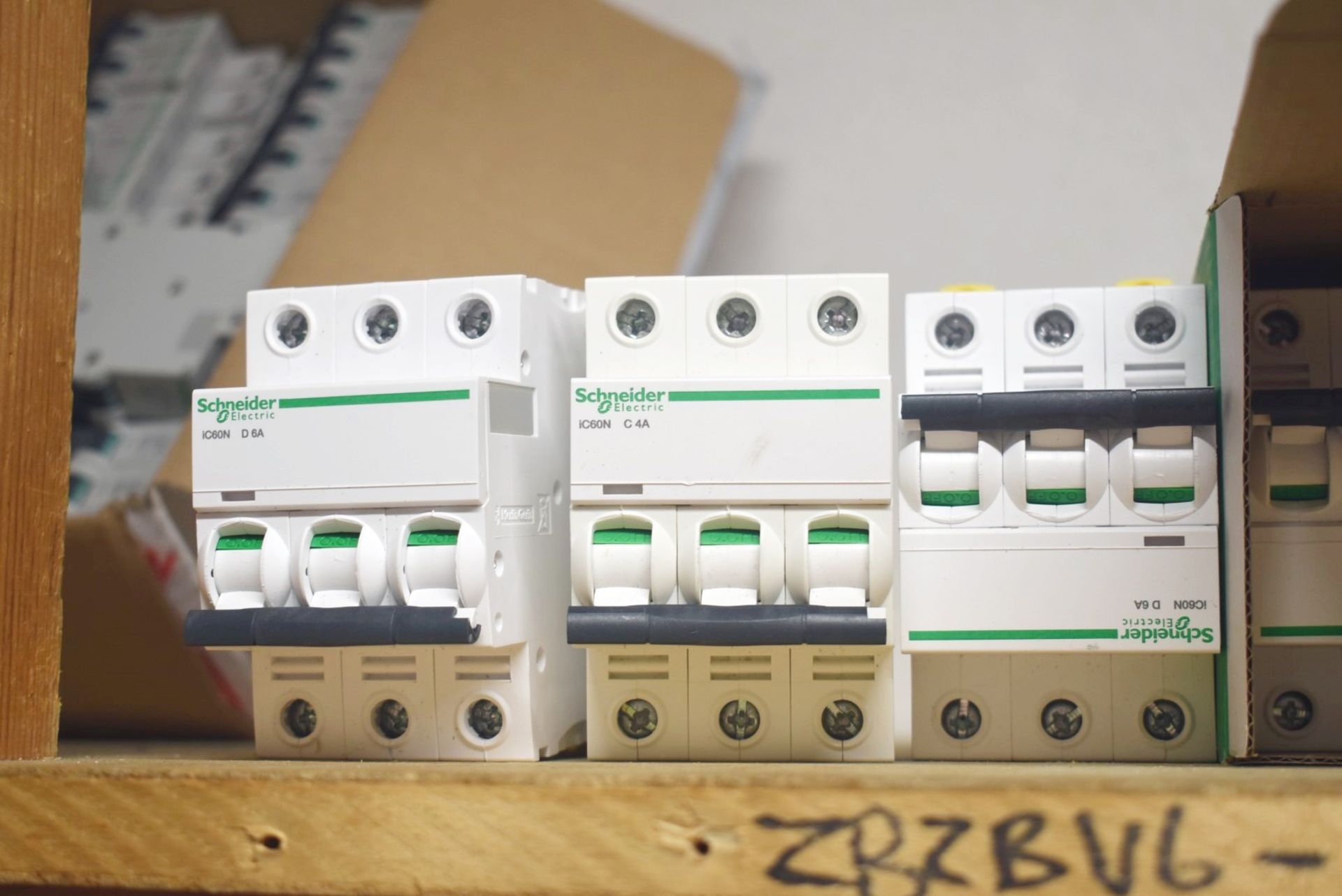 Approx 130 x Schneider Electric MCB Breakers - Various Types Included - iC60N, iC60H, C60N and More - Image 7 of 15