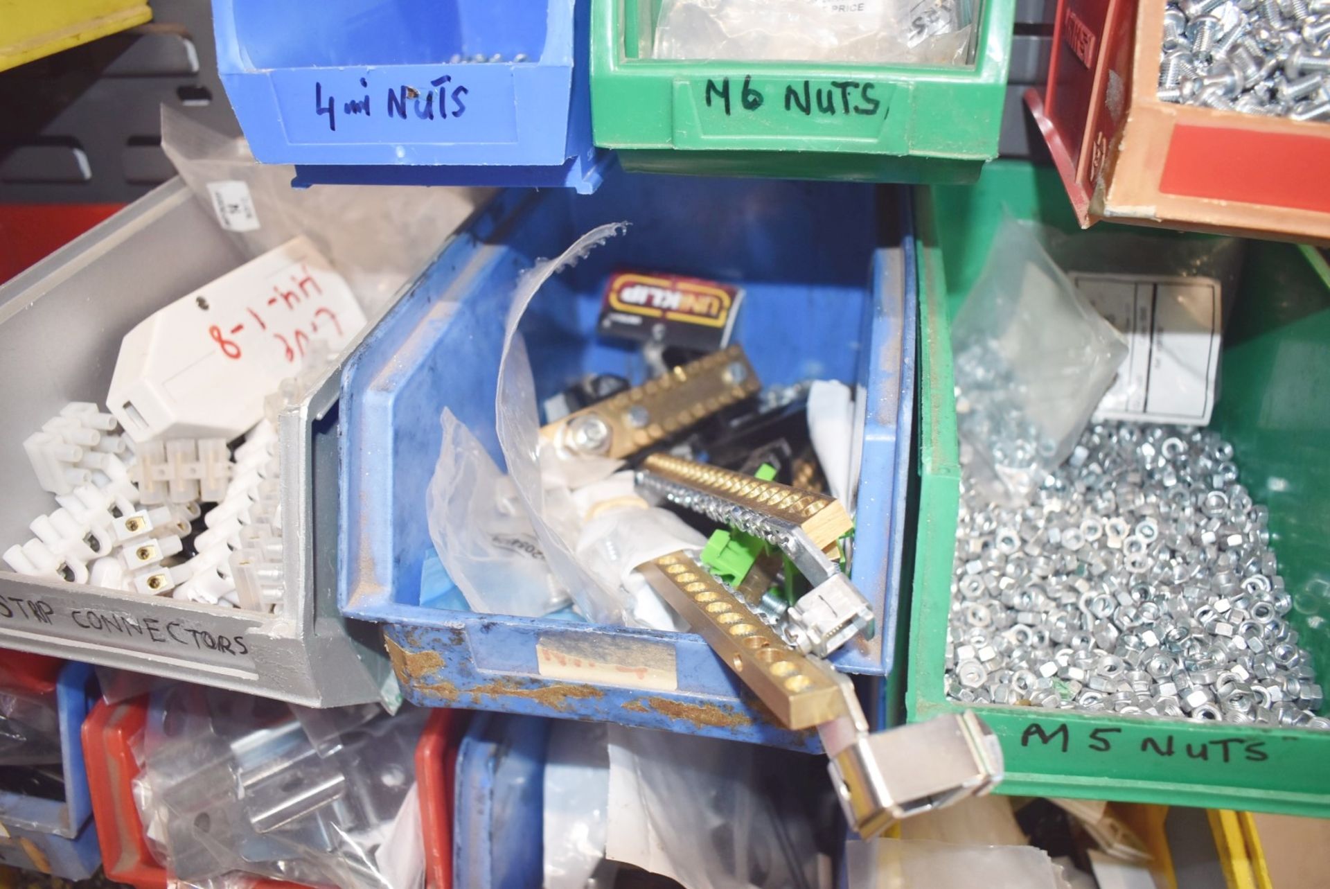 40 x Linbins With Contents - Screws, Nuts, Washes, Fixing Brackets, Strip Connects, Fuses and More - Image 12 of 24