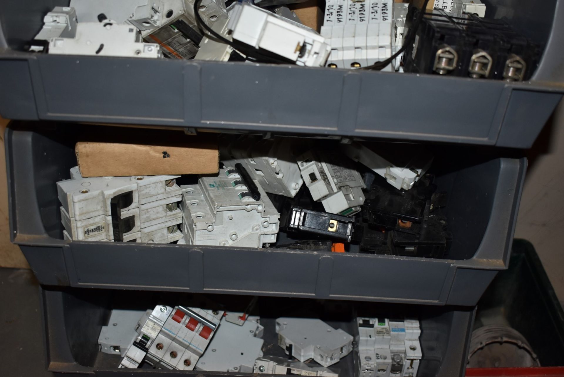 11 x Large Wide Linbins With Contents - Includes Assorted Circuit Breakers and More - Image 8 of 30