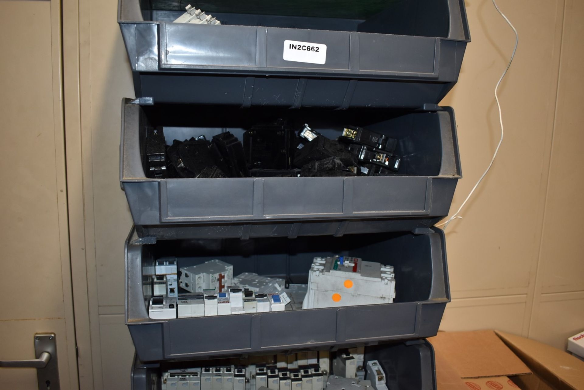 11 x Large Wide Linbins With Contents - Includes Assorted Circuit Breakers and More - Image 25 of 30