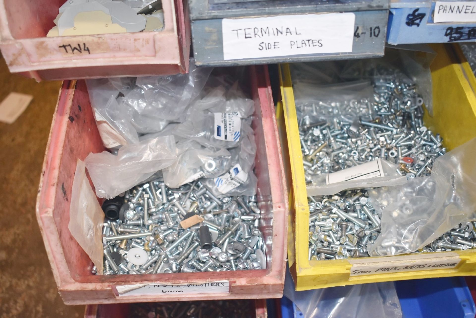 40 x Linbins With Contents - Screws, Nuts, Washes, Fixing Brackets, Strip Connects, Fuses and More - Image 24 of 24