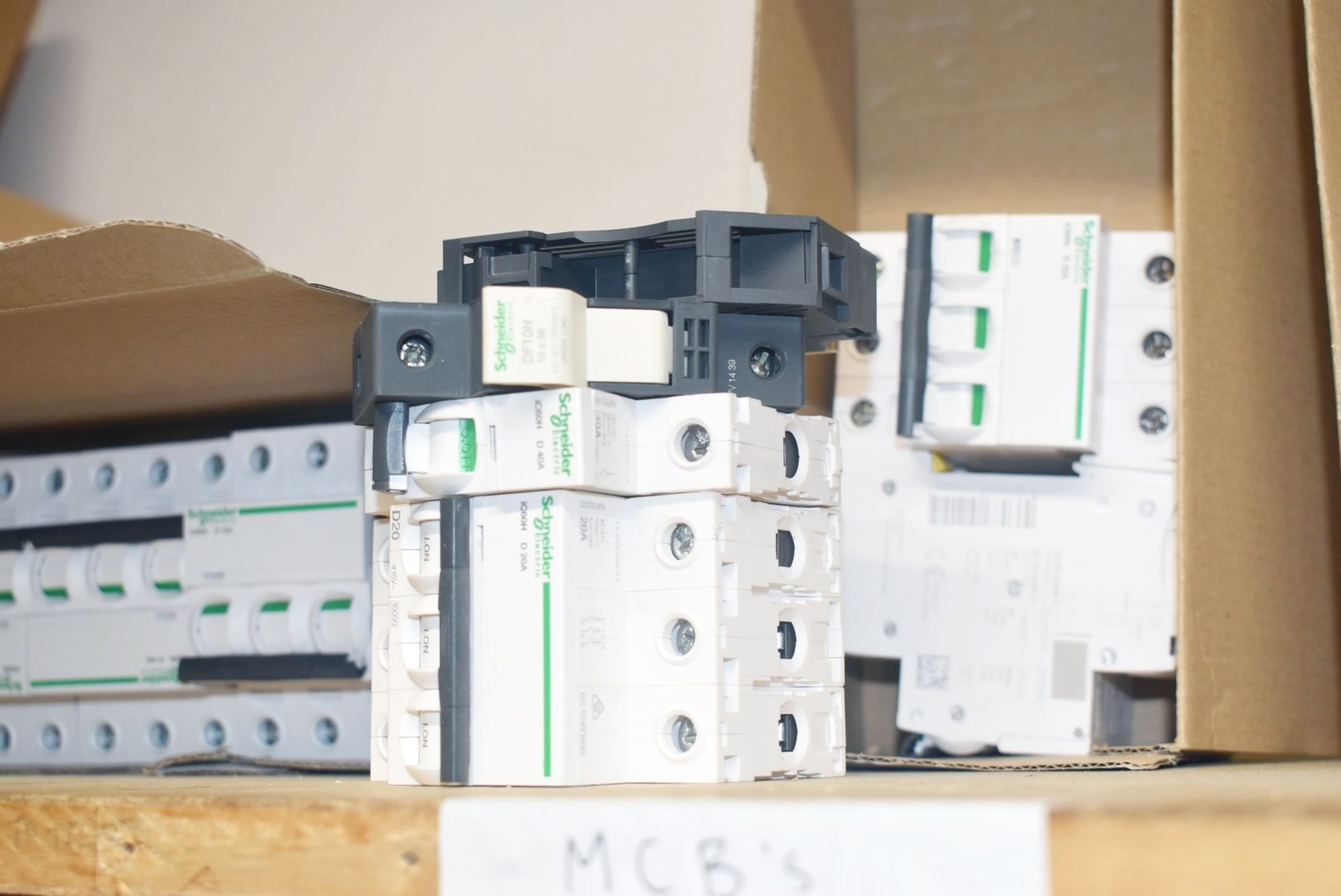 Approx 130 x Schneider Electric MCB Breakers - Various Types Included - iC60N, iC60H, C60N and More - Image 9 of 15