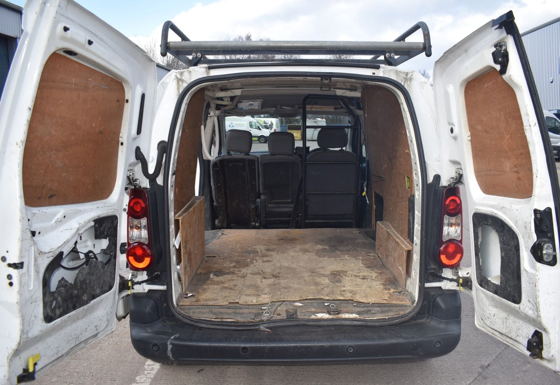 1 x Citroen Berlingo 625 Enterprise Van - Year 2013 - 5 Months MOT - Includes V5 and Key - Image 25 of 30