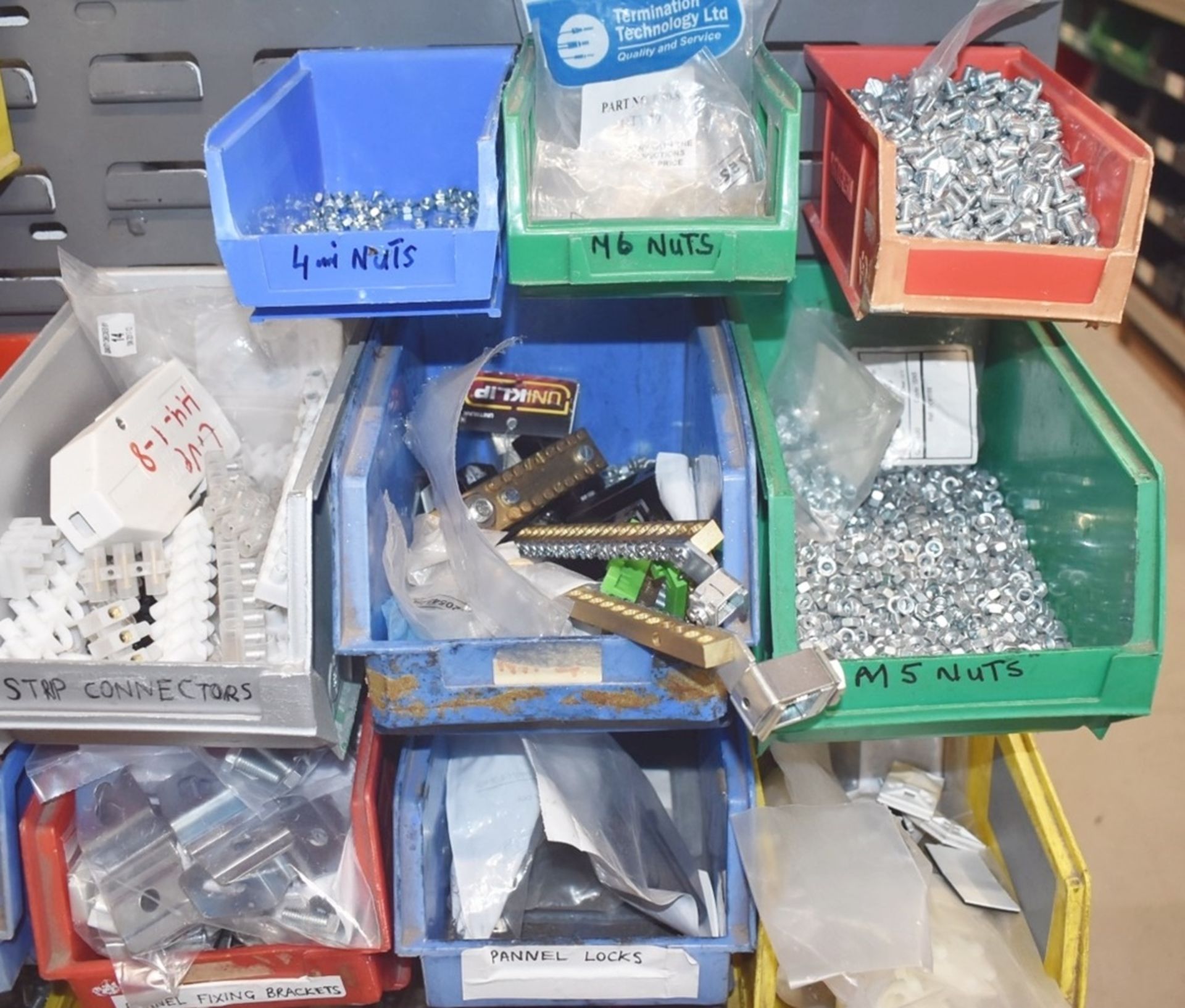 40 x Linbins With Contents - Screws, Nuts, Washes, Fixing Brackets, Strip Connects, Fuses and More - Image 13 of 24