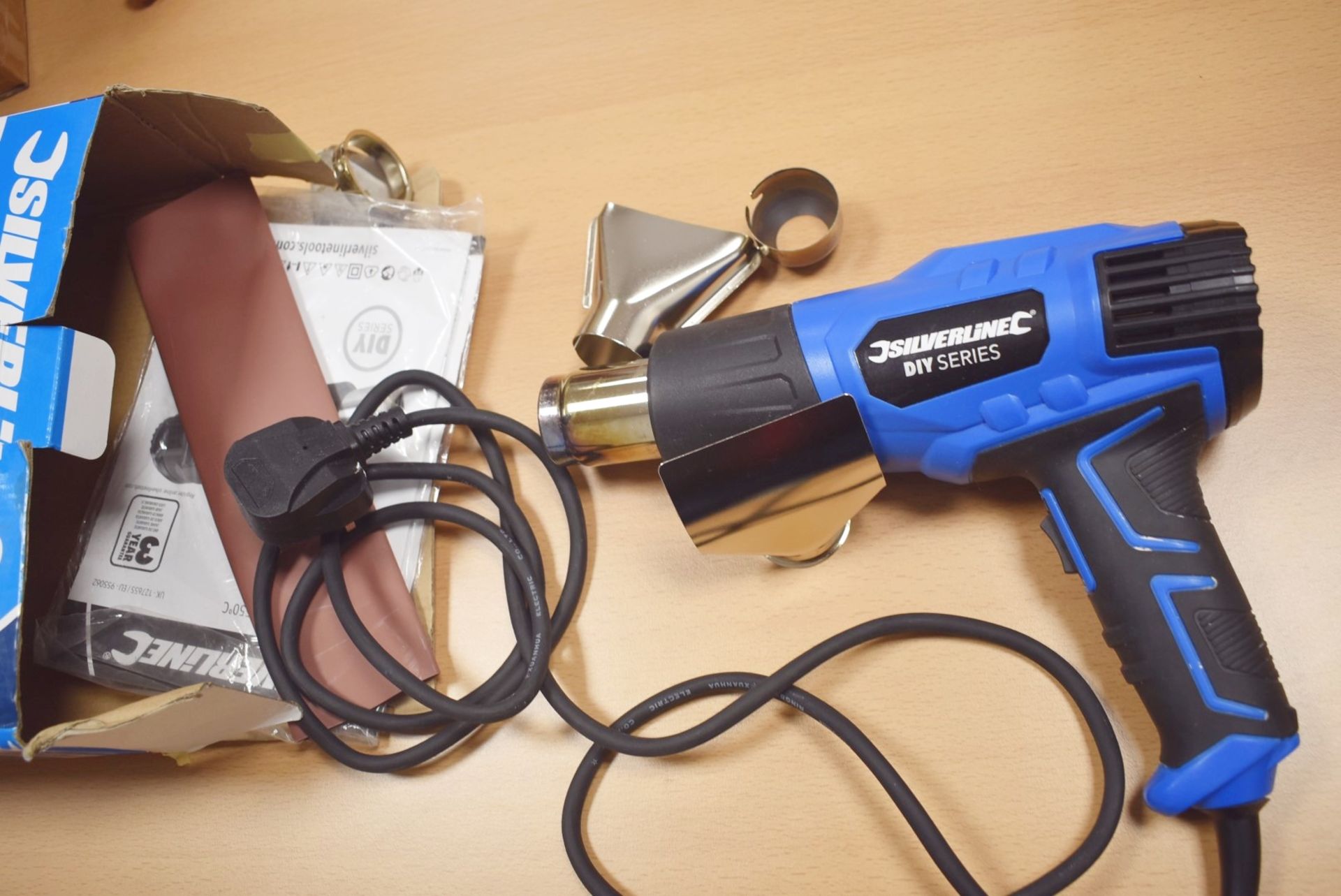 1 x Silverline DIY 200w 550c Heat Gun - Boxed With Accessories - Image 5 of 6