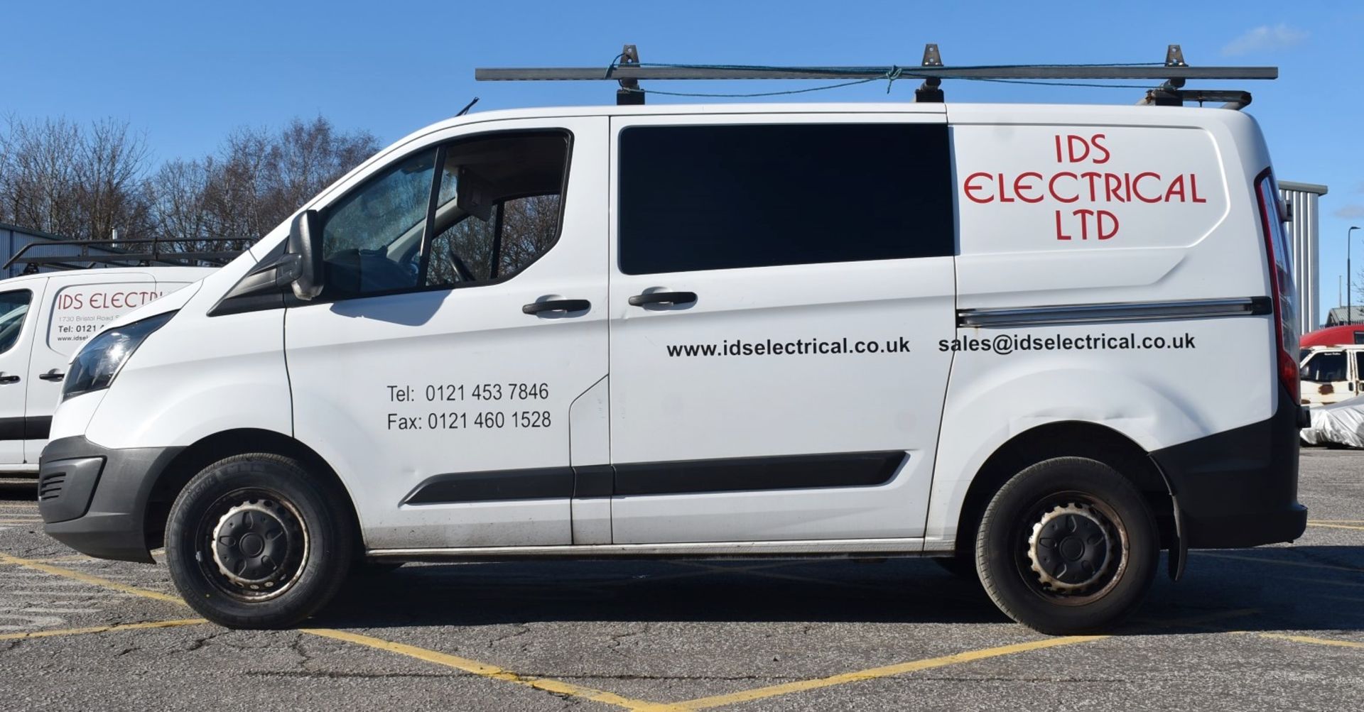 1 x Ford Transit 5 Seat Crew Van - Year 2017 - 12 Months MOT - Includes V5 and Key - Image 8 of 34