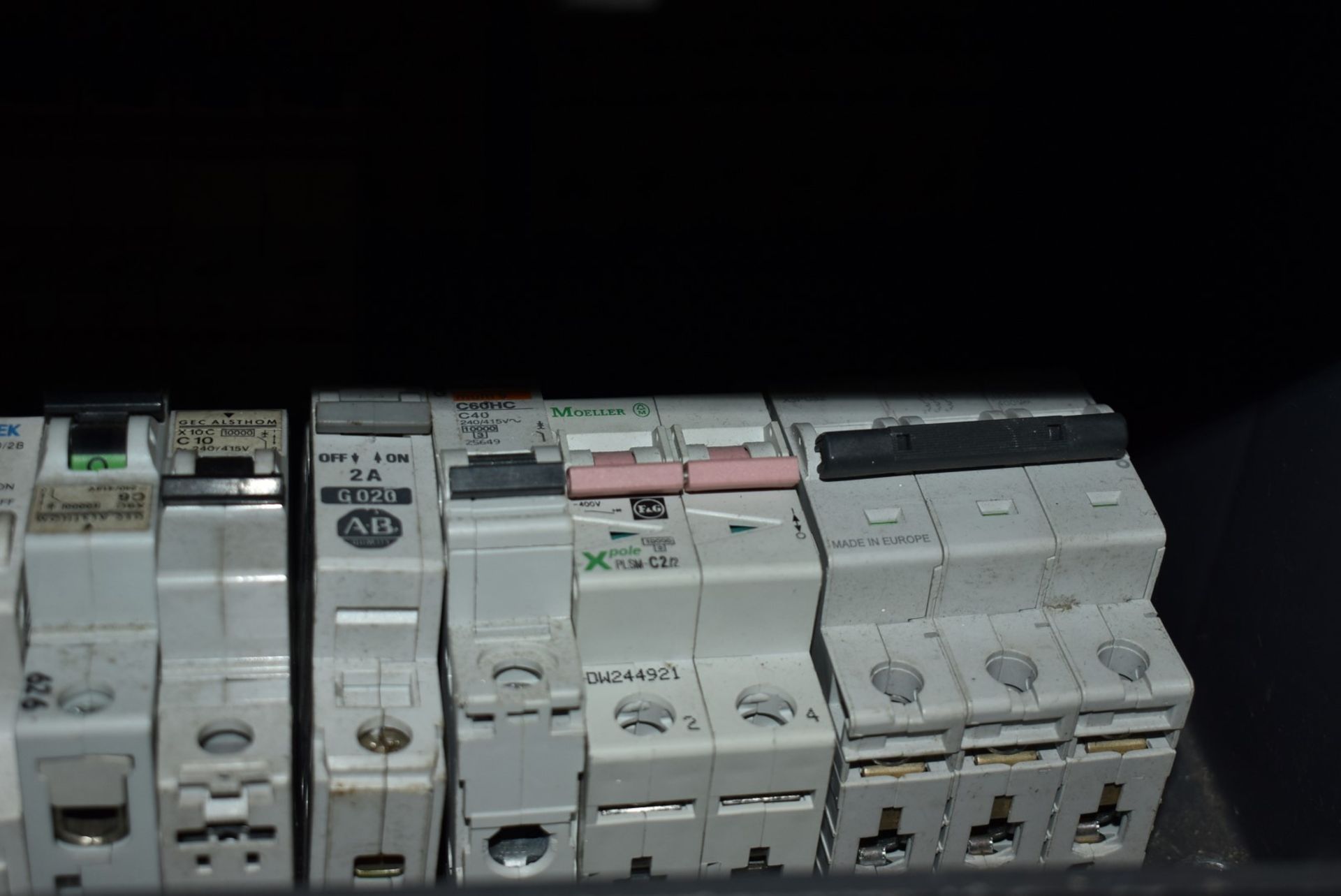 11 x Large Wide Linbins With Contents - Includes Assorted Circuit Breakers and More - Image 16 of 30