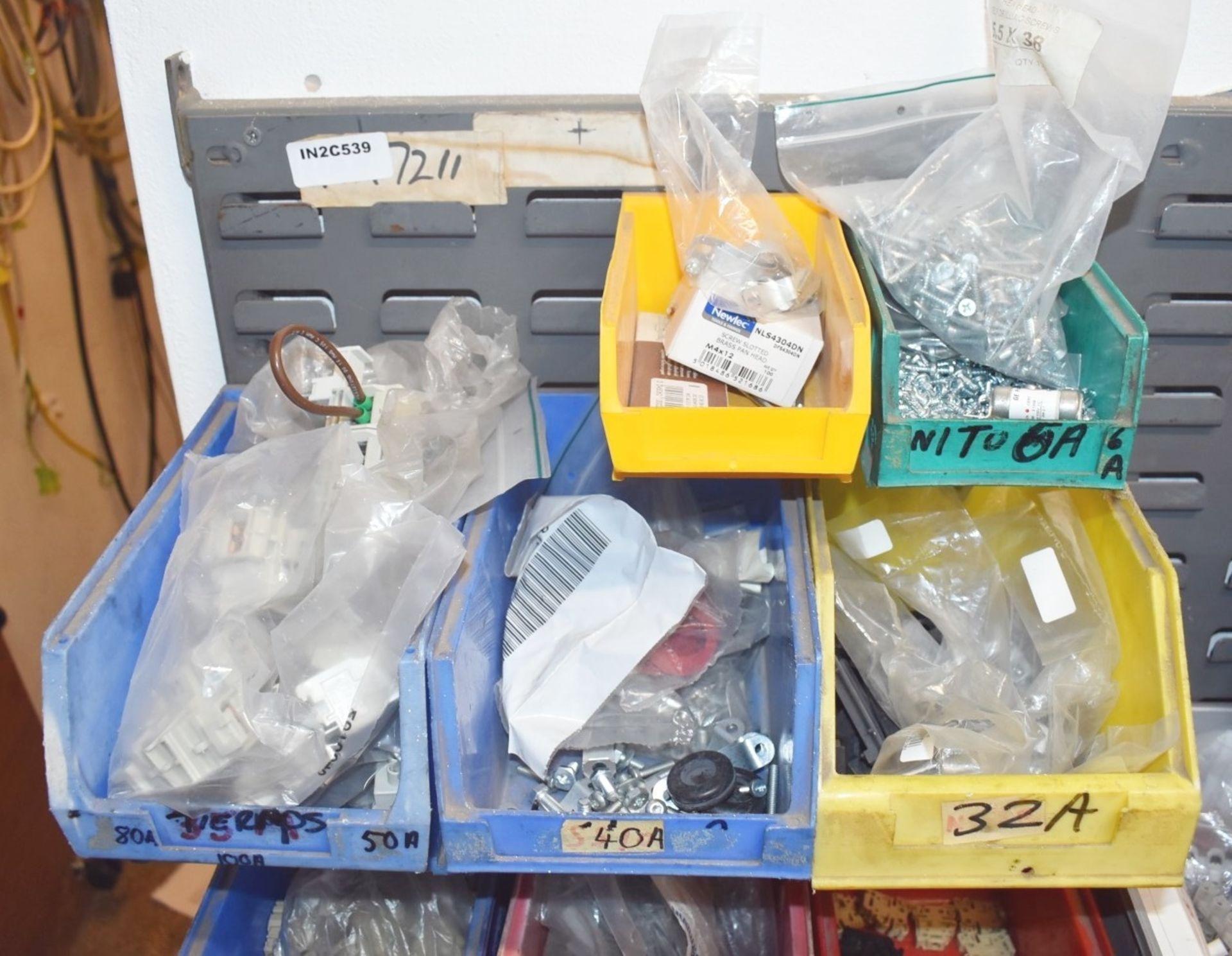 40 x Linbins With Contents - Screws, Nuts, Washes, Fixing Brackets, Strip Connects, Fuses and More - Image 16 of 24