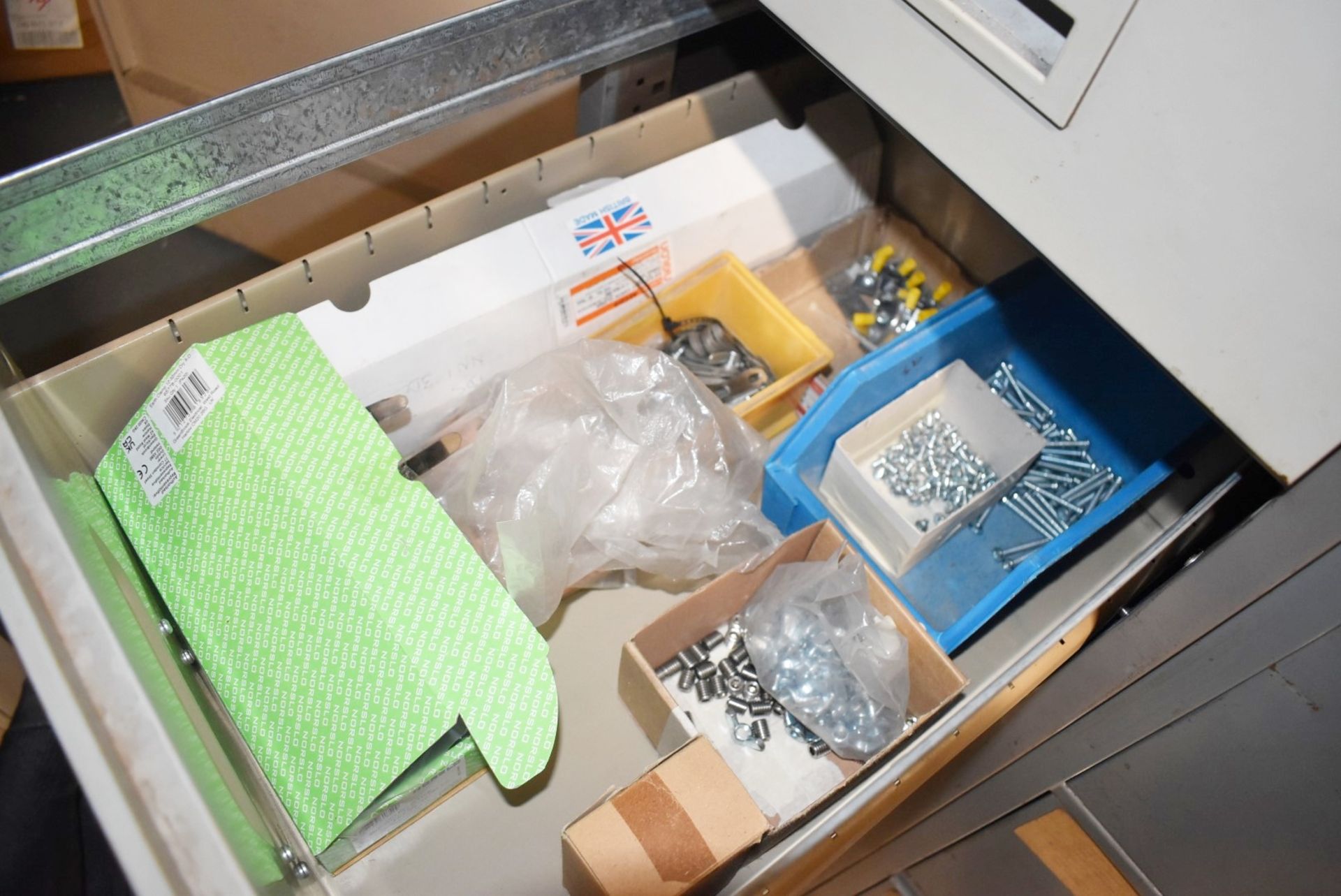 1 x Four Drawer Steel Filing Cabinet With Contents - Image 4 of 5