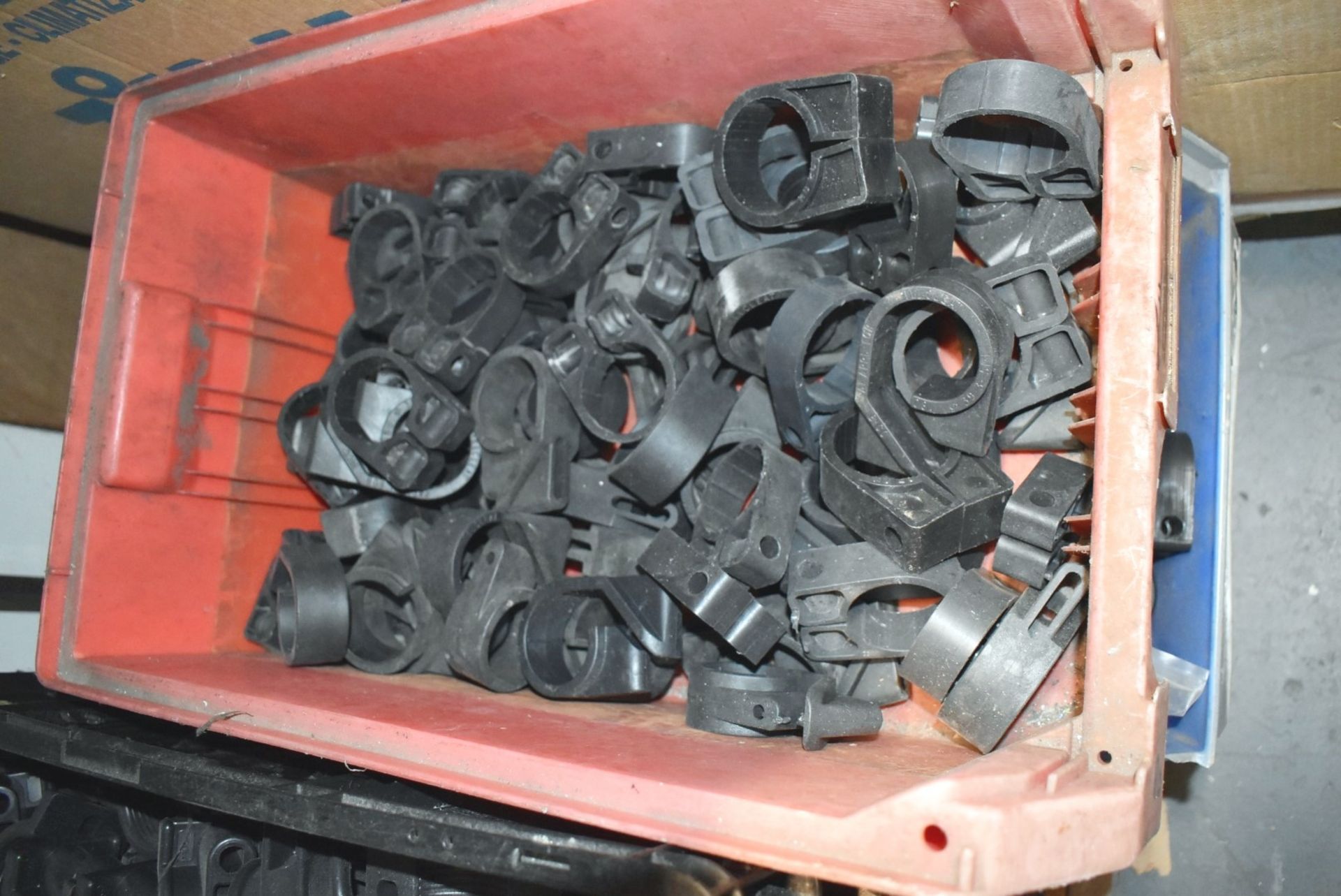 9 x Storage Containers Containing a Variety of Cable and Pipe Cleats - Unused Stock! - Image 4 of 11