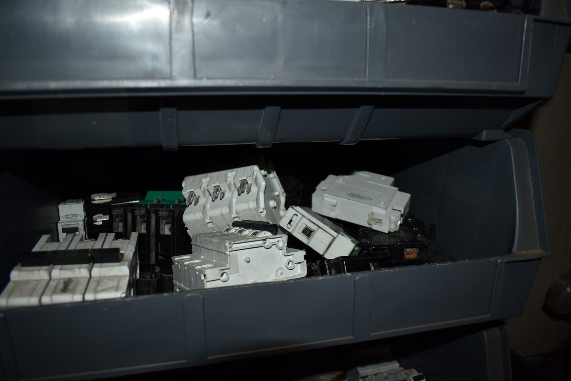 11 x Large Wide Linbins With Contents - Includes Assorted Circuit Breakers and More - Image 24 of 30