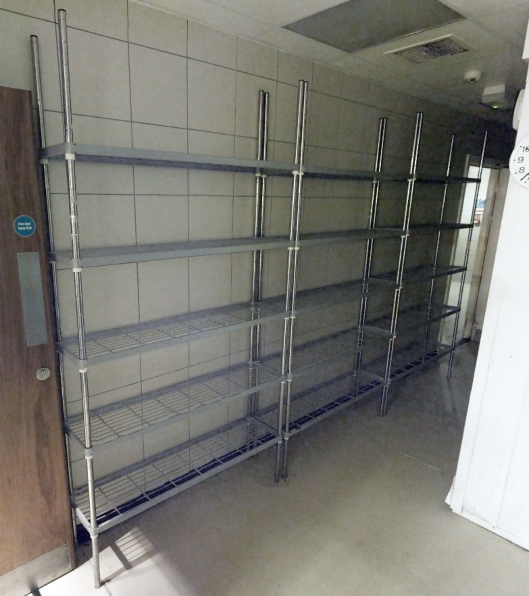 6 x Assorted Wire Shelving Racks For Commercial Kitchens - Ref: GEN776 WH2 - CL811 BEL - Location: - Image 4 of 4