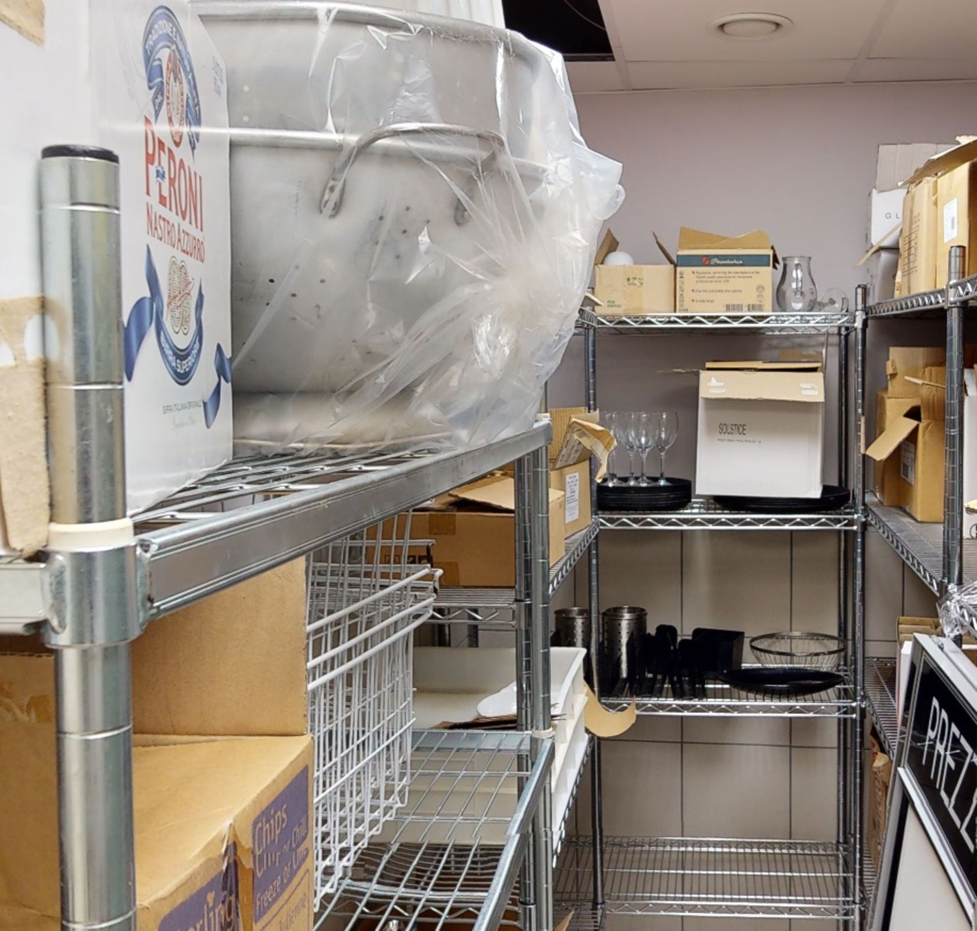 4 x Wire Shelving Racks For Cold Rooms / Commercial Kitchens - Ref: GEN778 WH2 - CL811 BEL -