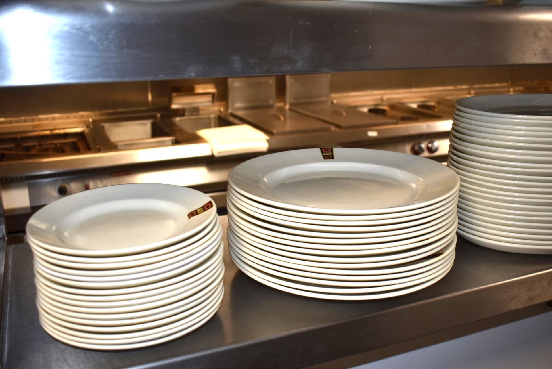 Approx 210 x Ceramic Dinner Plates - Various Sizes - From a Popular American Diner - Image 8 of 8