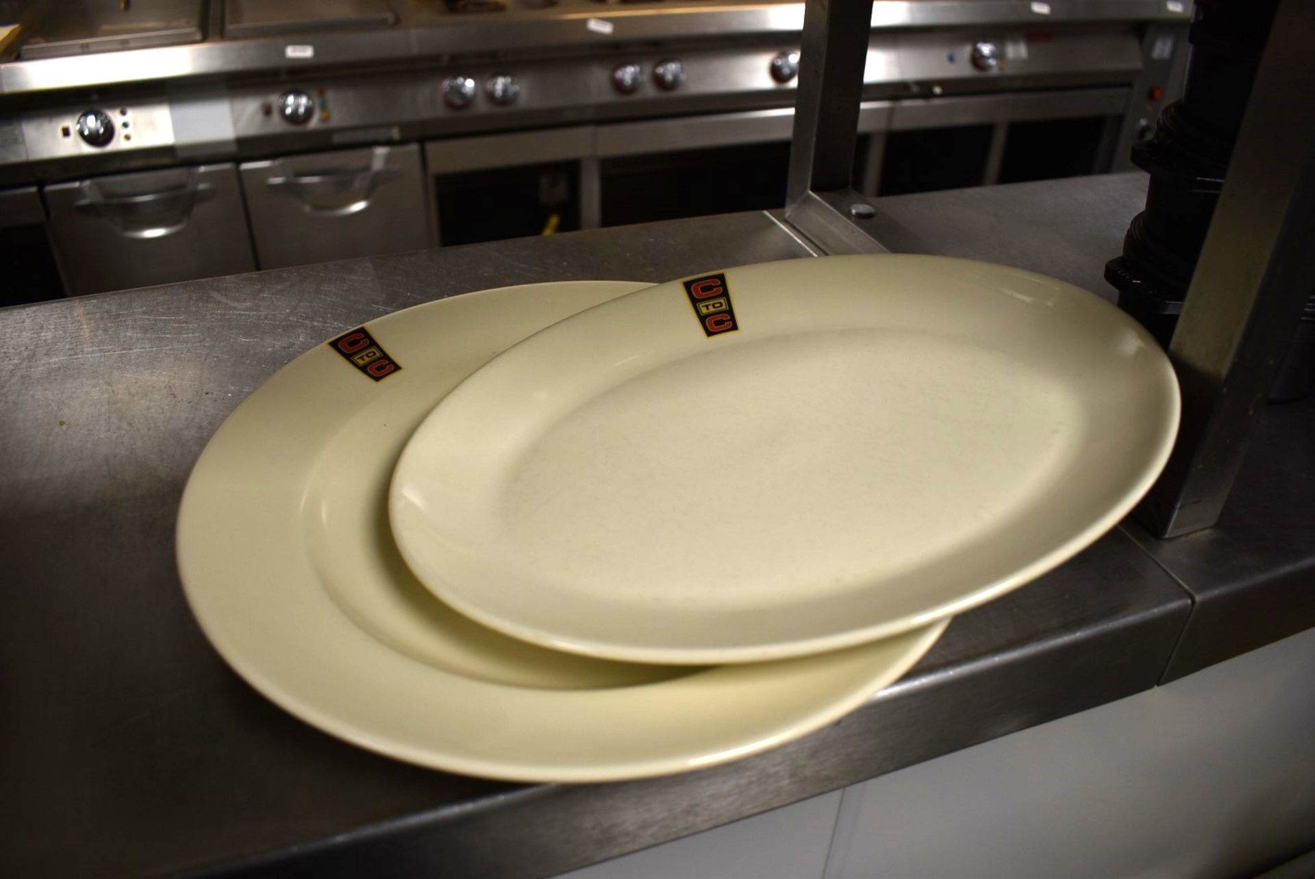 Approx 210 x Ceramic Dinner Plates - Various Sizes - From a Popular American Diner - Image 2 of 8