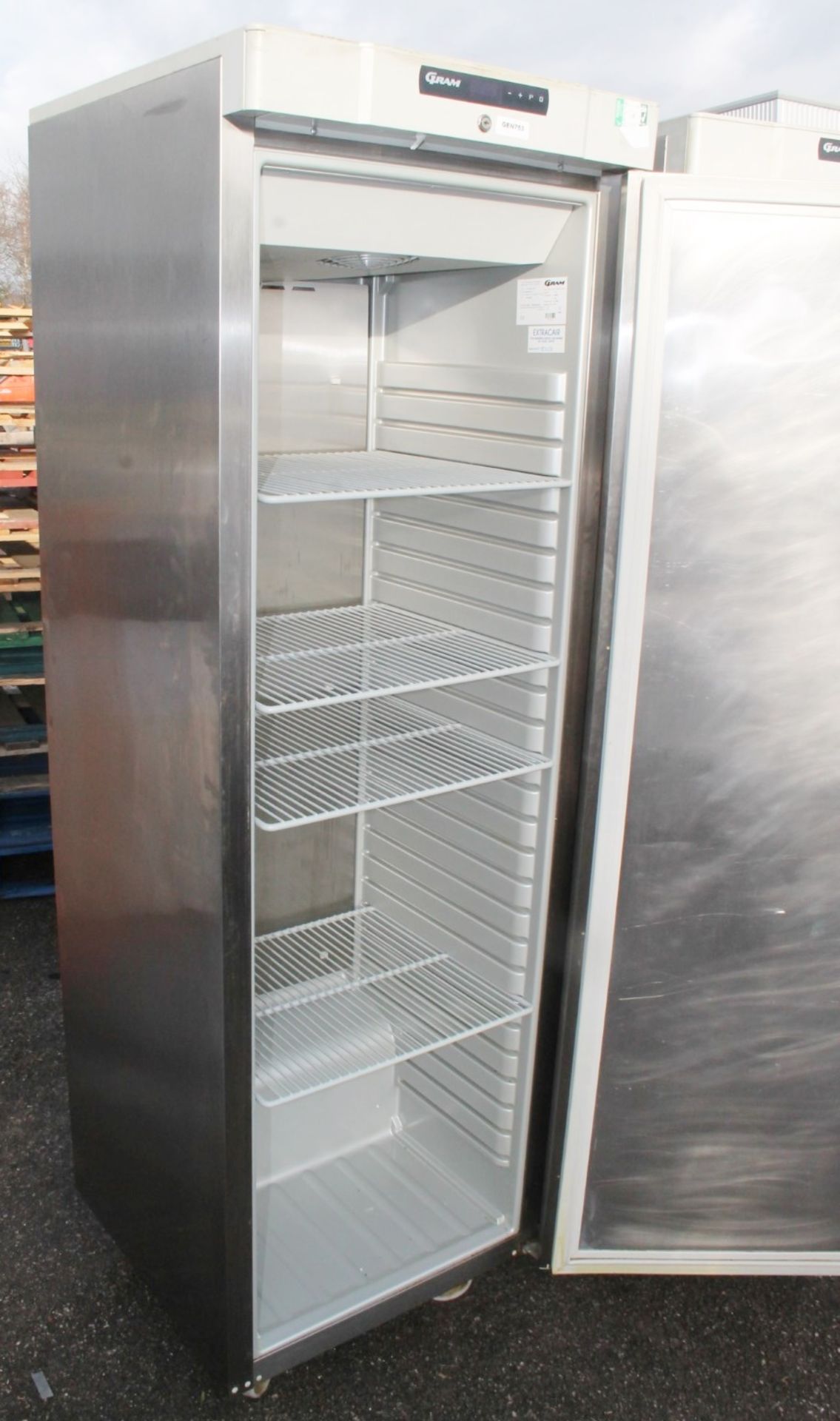 1 x GRAM Stainless Steel Commercial Upright Freezer - Ref: GEN753 WH2 - CL811 BEL - Location: - Image 5 of 6