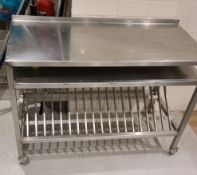 1 X Stainless Steel Transportable Pizza Preparation Table, With 20 Racks For Pizza Pans & 2 Shelves