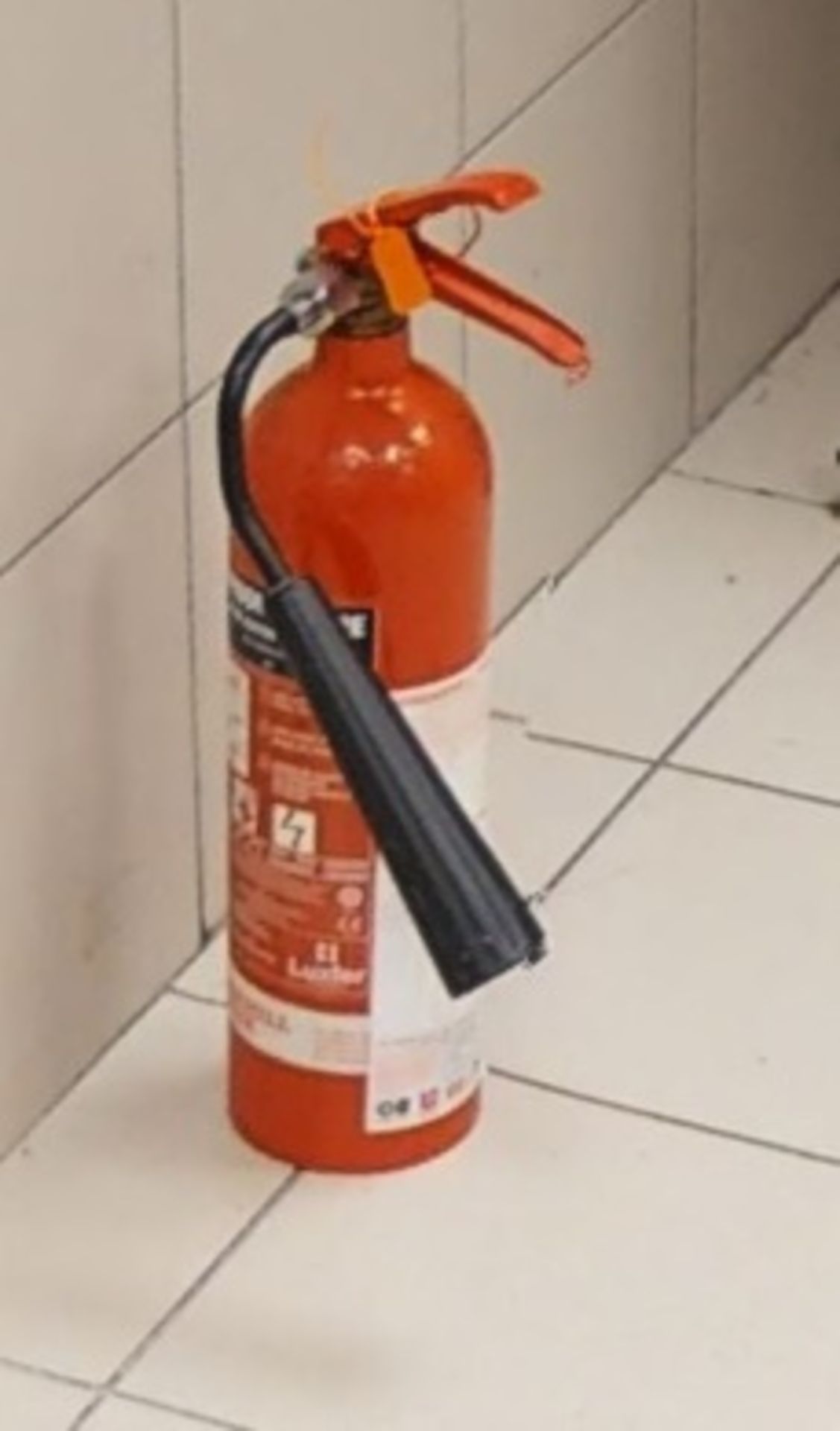 6 x Assorted Fire Extinguishers (2 x water, 4 x Carbon Dioxide) - Image 3 of 3