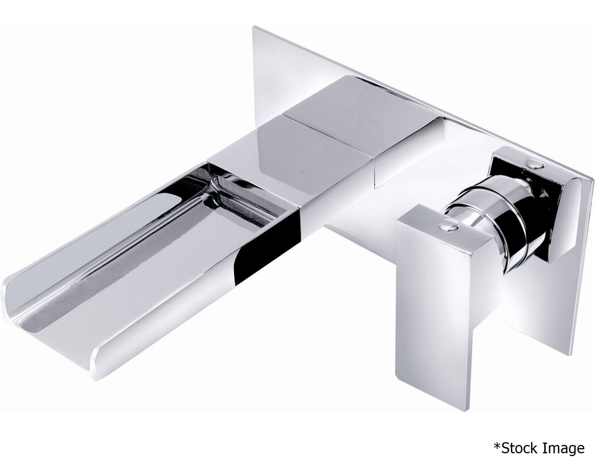 1 x Cassellie 'Dunk' Wall Mounted Waterfall Bath Tap - Ref: DUK016 - New & Boxed Stock - RRP 130.00