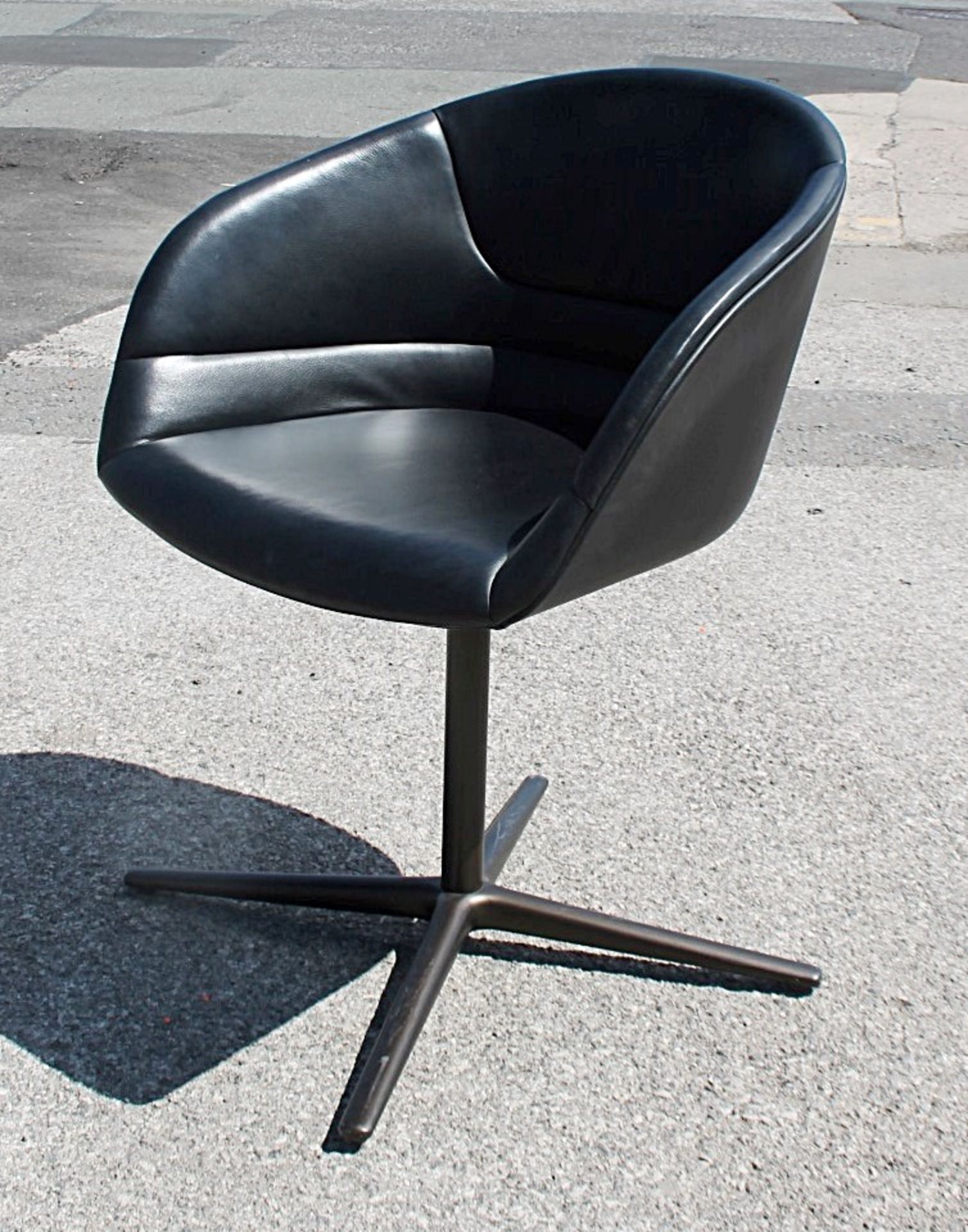 1 x WALTER KNOLL 'Kyo' Genuine Leather Upholstered Chair - Original RRP £1,979 - CL753 - Ref: - Image 2 of 6