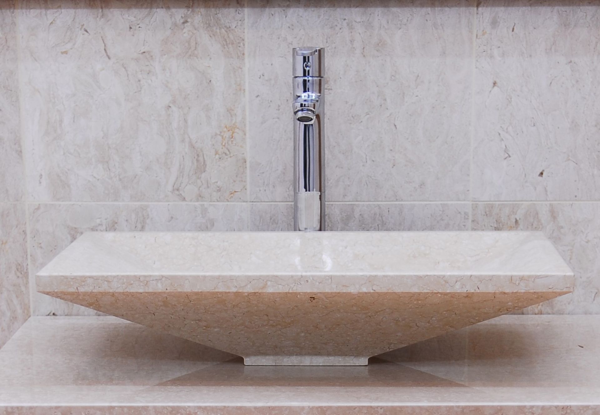 1 x Stonearth 'Karo' Solid Travertine Stone Countertop Sink Basin - New Boxed Stock - RRP £525 -