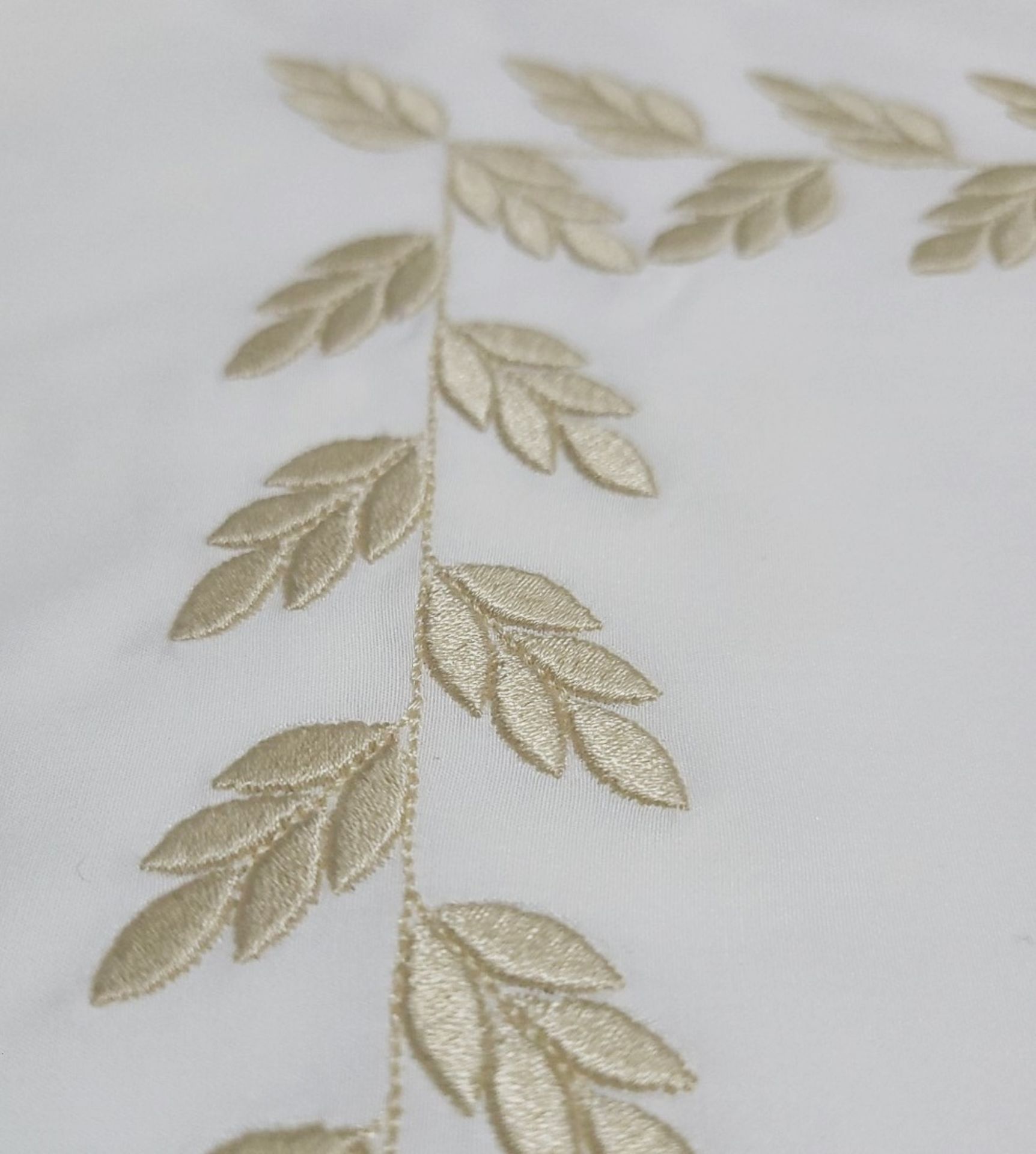 Set Of 2 PRATESI Bisanzio Golden Embroidered On Egyptian Cotton Angel Skin Shams 65x65cm - Image 2 of 5