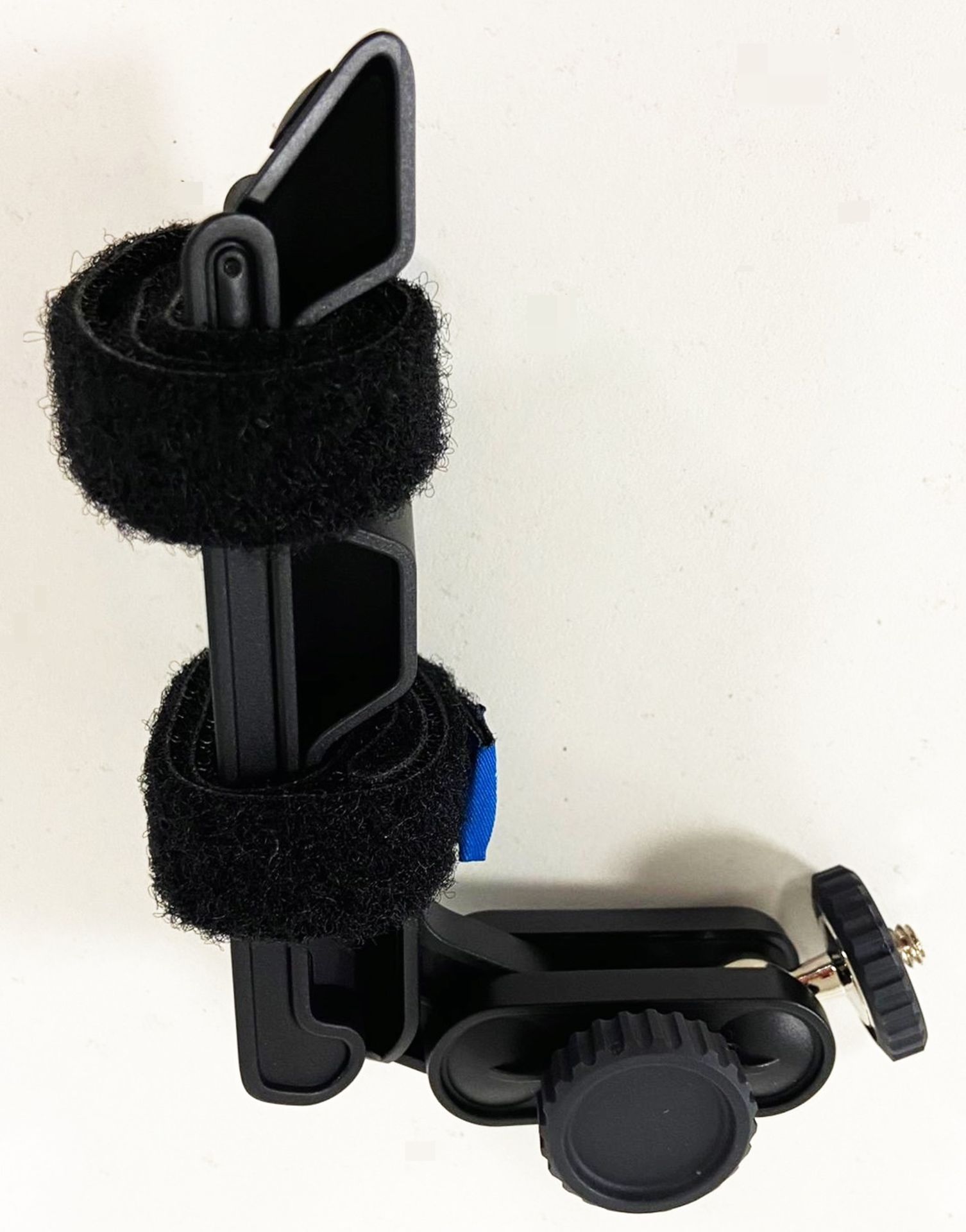 12 x CISCO Versatile Hand Free Flip Video Action Tripod For Your Camera - Image 3 of 3