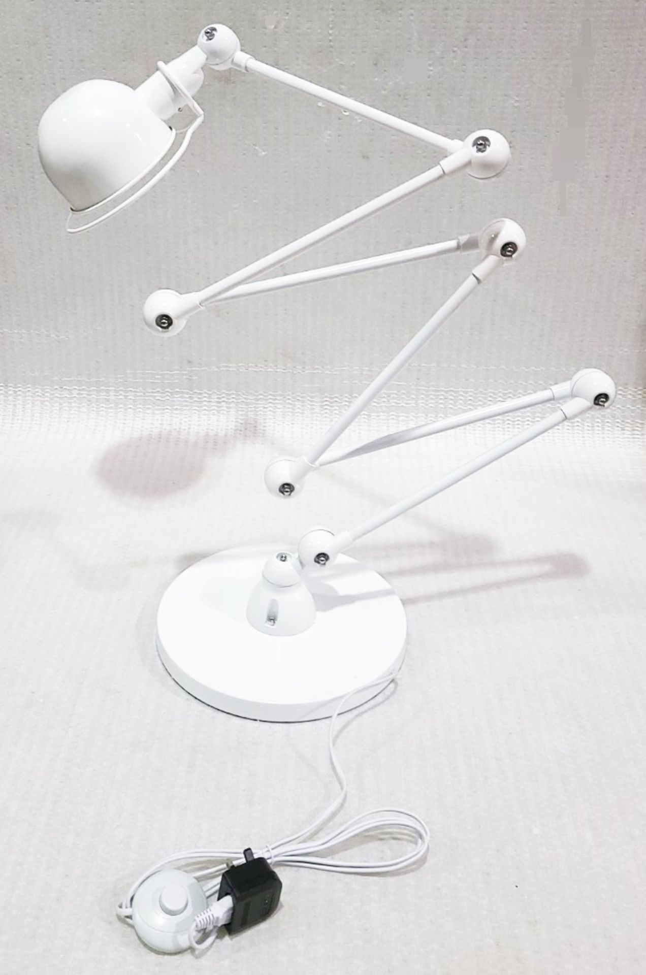 1 x BLUESUNTREE 'Jielde' Glossy White Steel Loft Floor Lamp With Six Adjustable Arms - Image 7 of 10