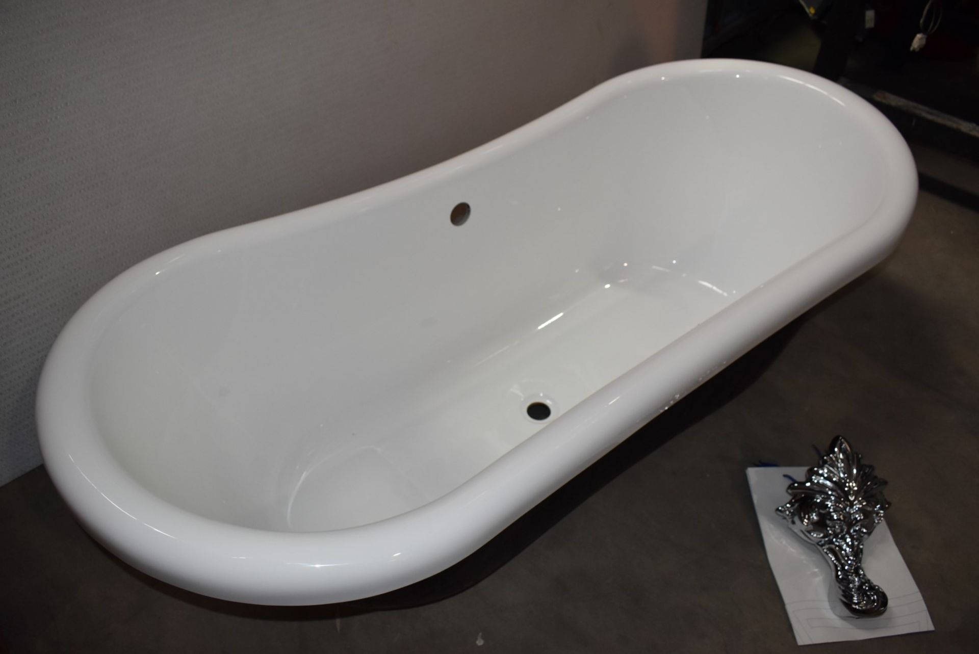 1 x Contemporary Freestanding Slipper Bath With Faux Crocodile Skin Surround and Ball and Claw - Image 9 of 17