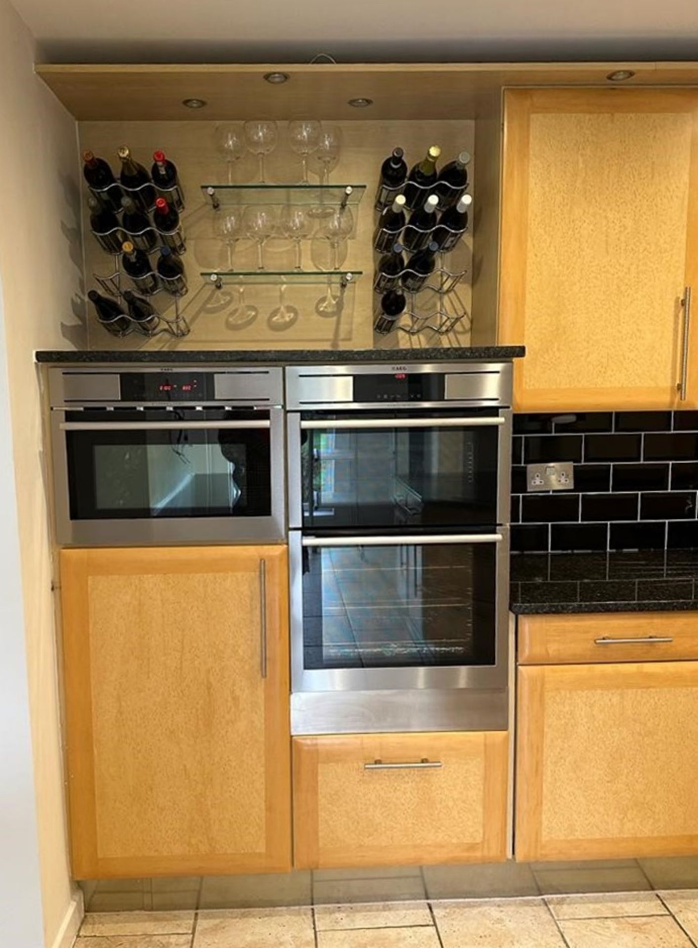 1 x Bespoke Solid Wood Designer Fitted Kitchen Featuring Black Granite Worktops And Under-lighting - Image 6 of 24