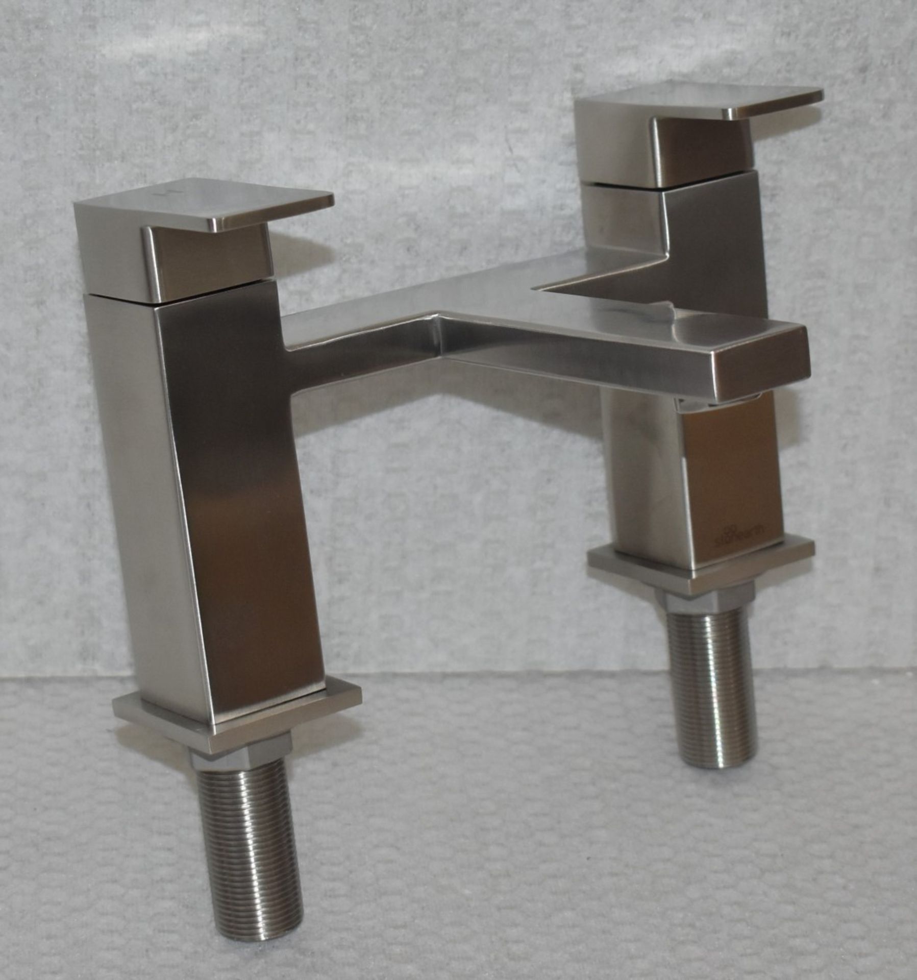 1 x Stonearth 'Metro' Stainless Steel Bath Filler Mixer Tap - Brand New & Boxed - RRP £340 - Ref: - Image 7 of 14