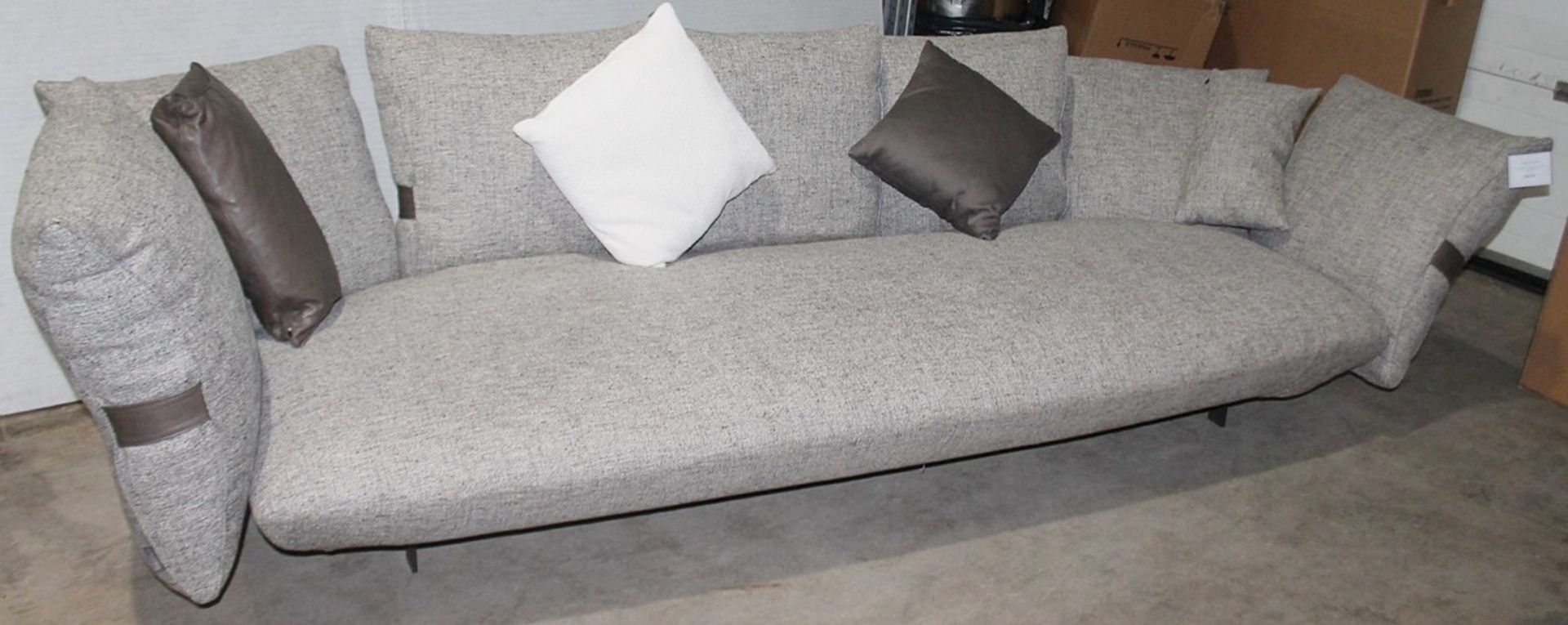 1 x ARKETIPO 'Smooth Operator' Luxury 7-Cushion / 3-Seater Sofa - Original Price £9,107 - Image 3 of 11