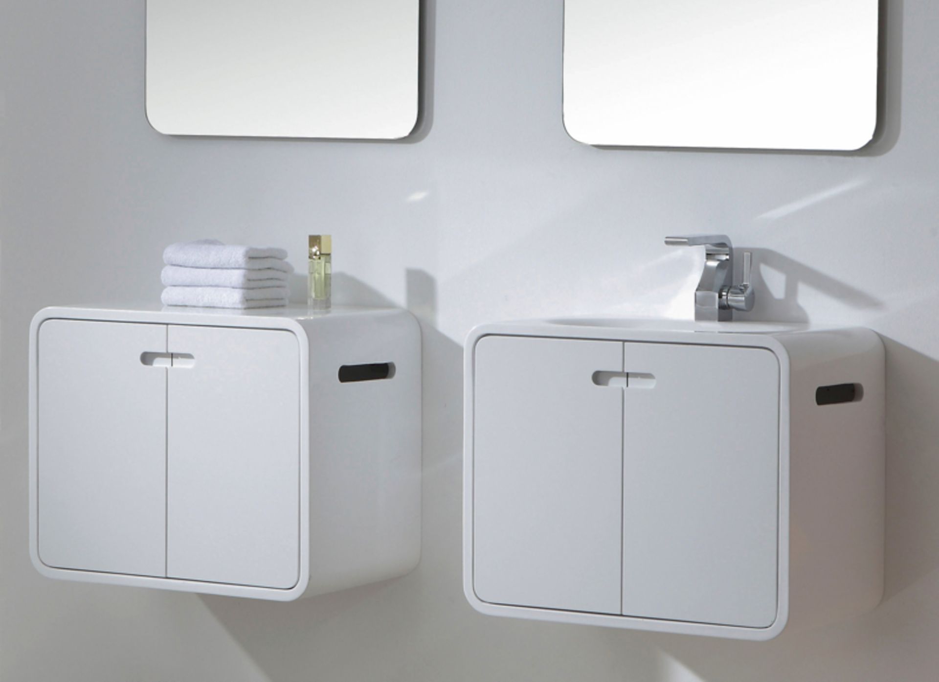 1 x Austin Bathrooms Cube Bathroom Vanity Unit With Integral Marbletech Sink Basin - 60 x 40 x 50 - Image 5 of 5