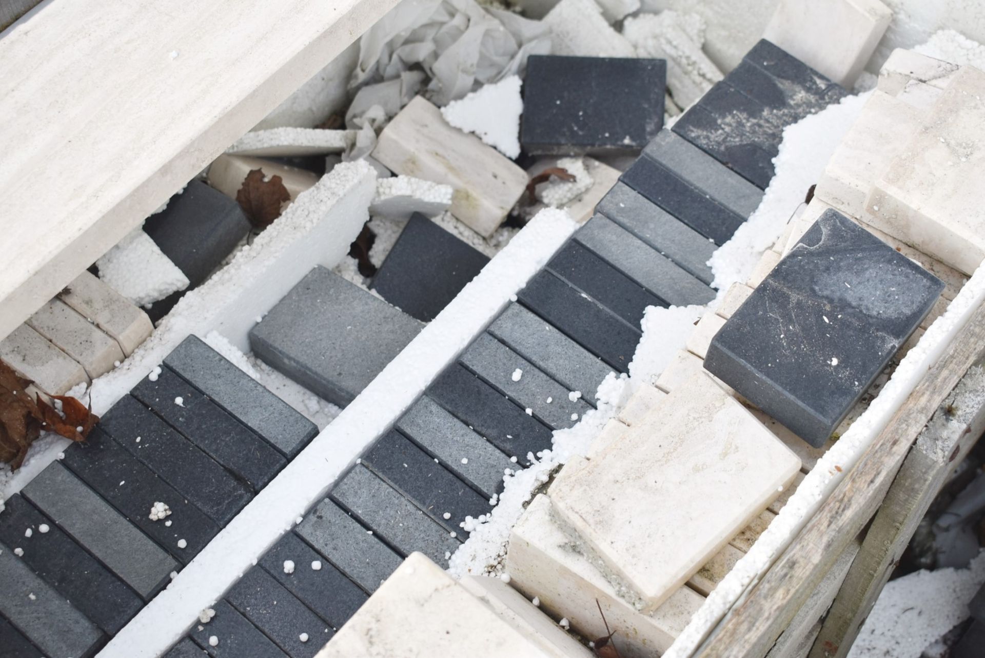 Stonearth Worktops - 80 x Worktops & Pallet of Small Sample Blocks - Marble, Granite and Travertine - Image 7 of 13